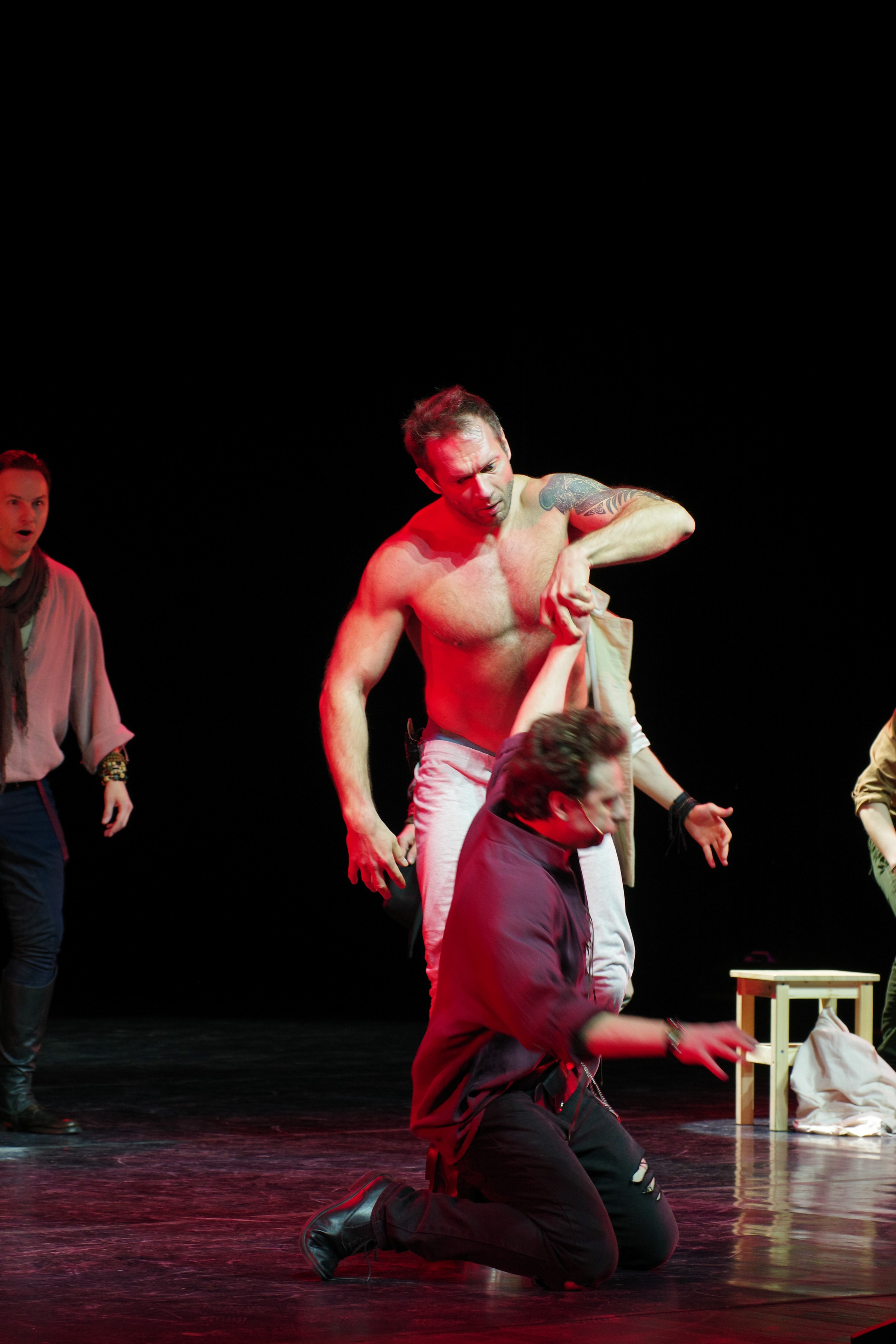 Театр И-Он, Люди и мыши. Семейный и детский фотограф Антон Зорин