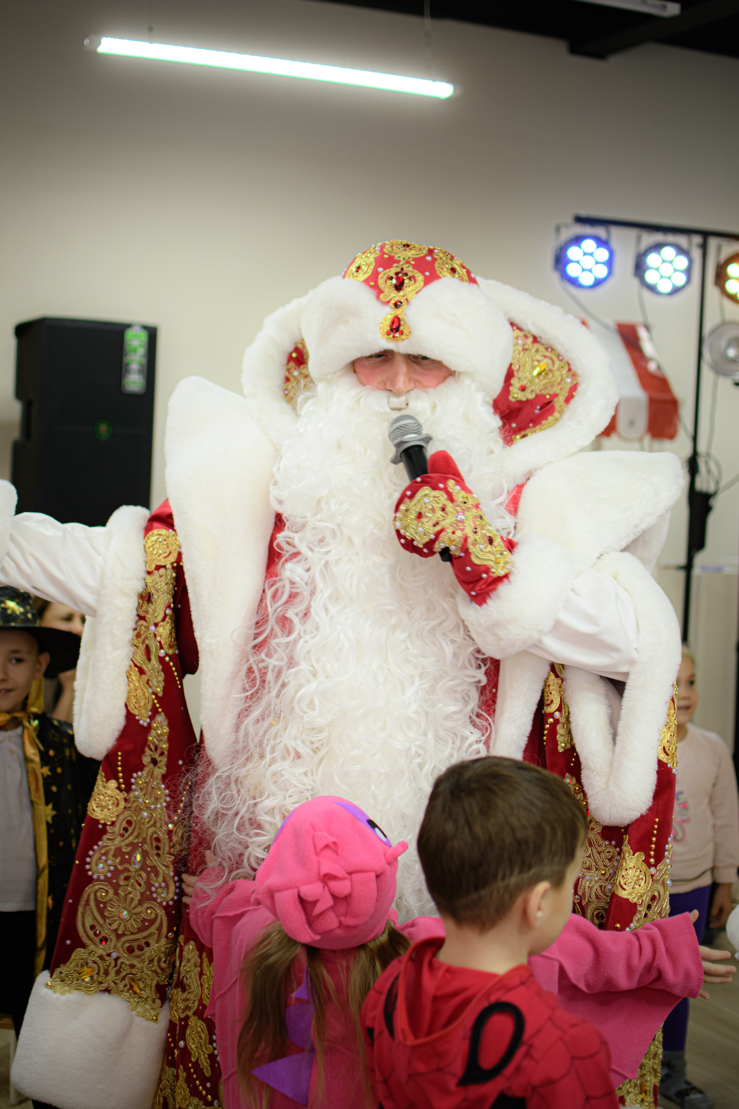 HAPPY NEW YEAR. Photokarish