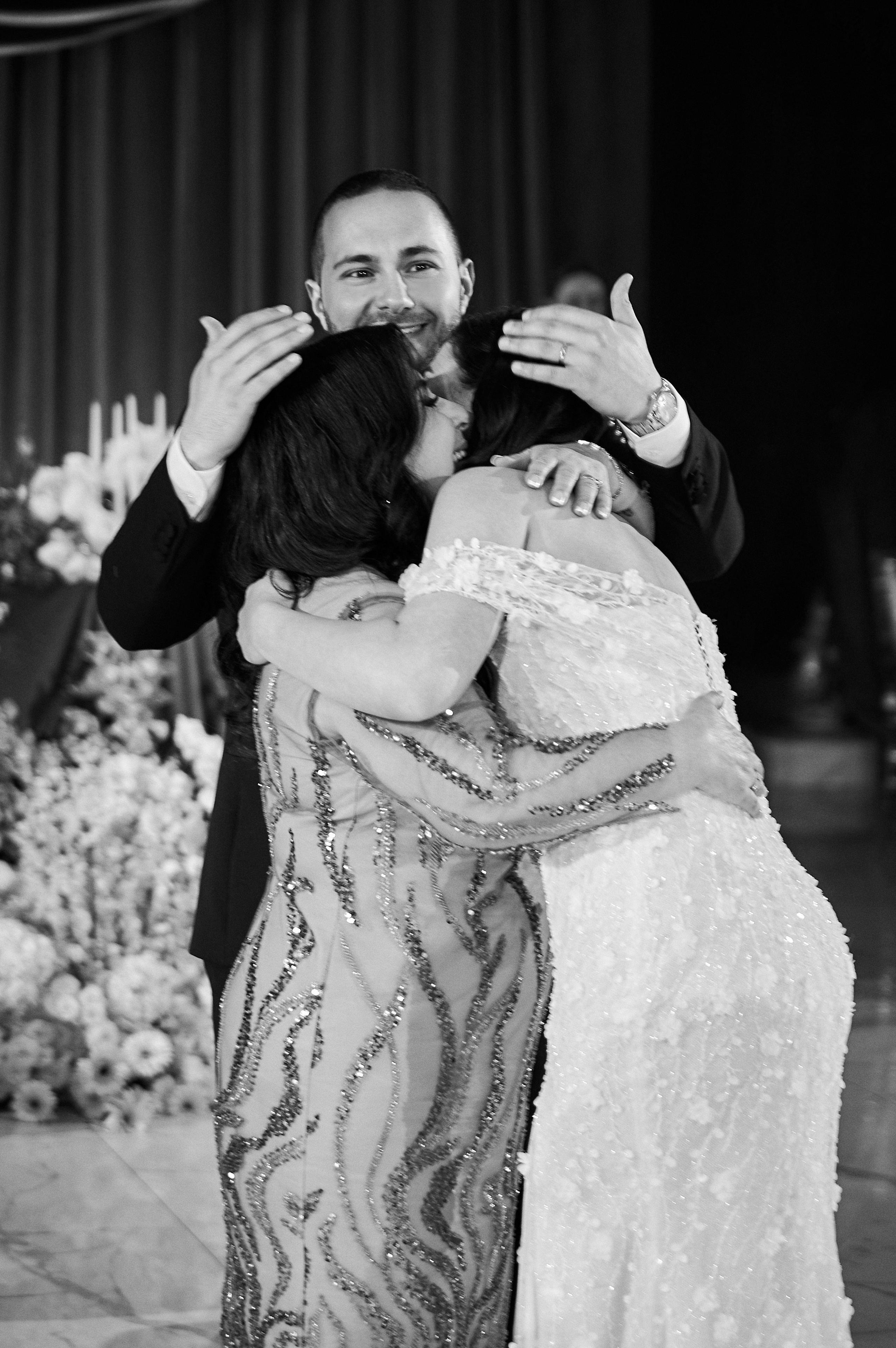 Лучшие свадебные фотографы Краснодара ТВИНС СТУДИО в Zagarro на Армянской свадьбе!. ТВИНС СТУДИО — лучшие свадебные фотографы и видеографы в Краснодаре