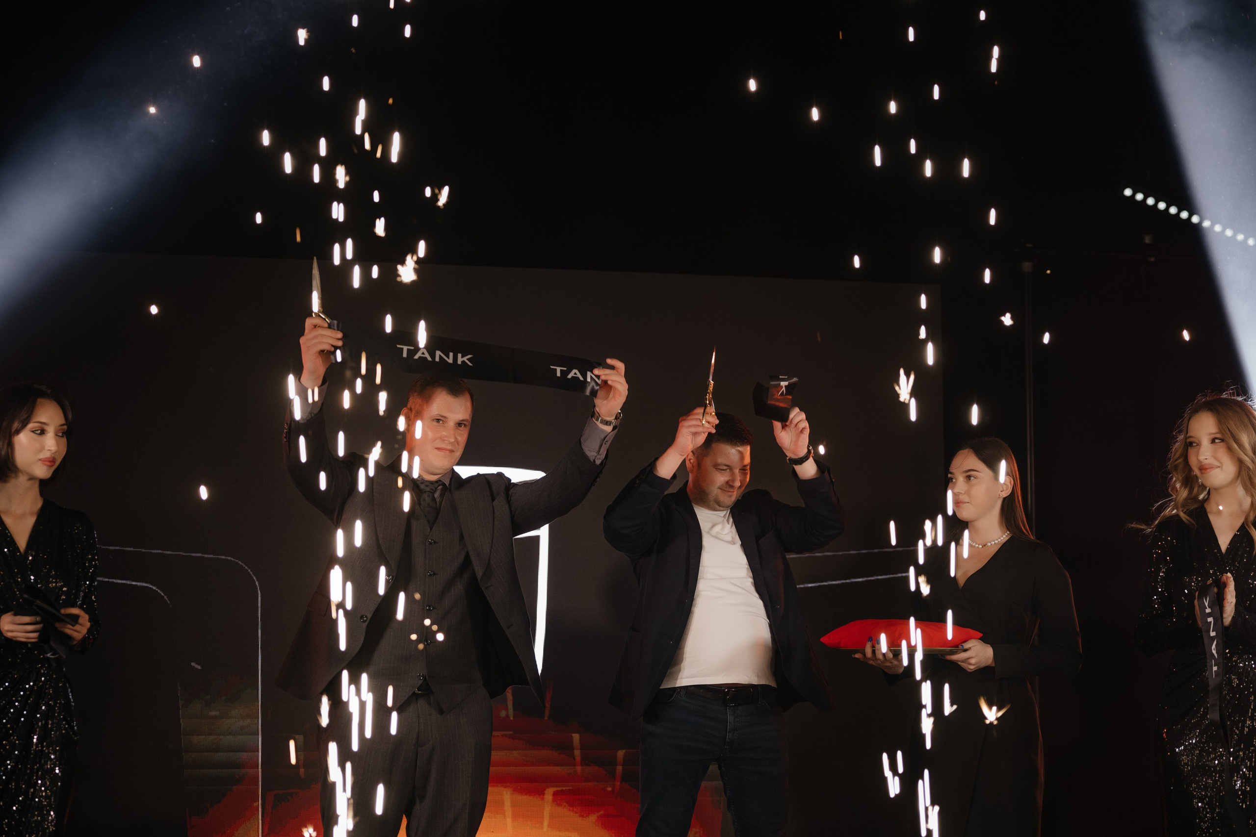 Открытие авто салона Tank Авторай. Свадебный фотограф в Ульяновске Алексей Китов