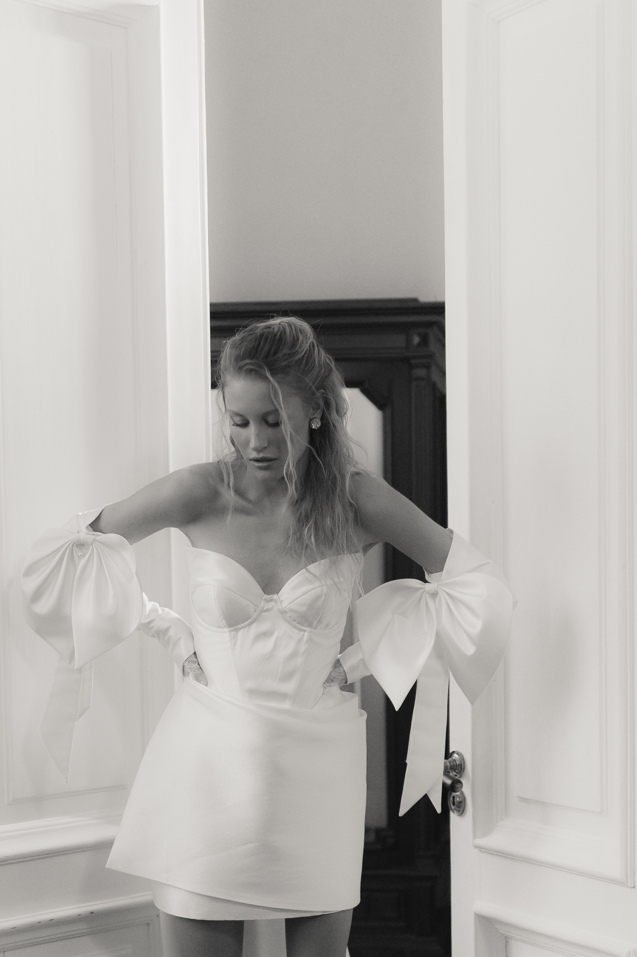 Свадебная съемка в исторической квартире на Чистых прудах. Ярослава Ерина — свадебный фотограф в Москве