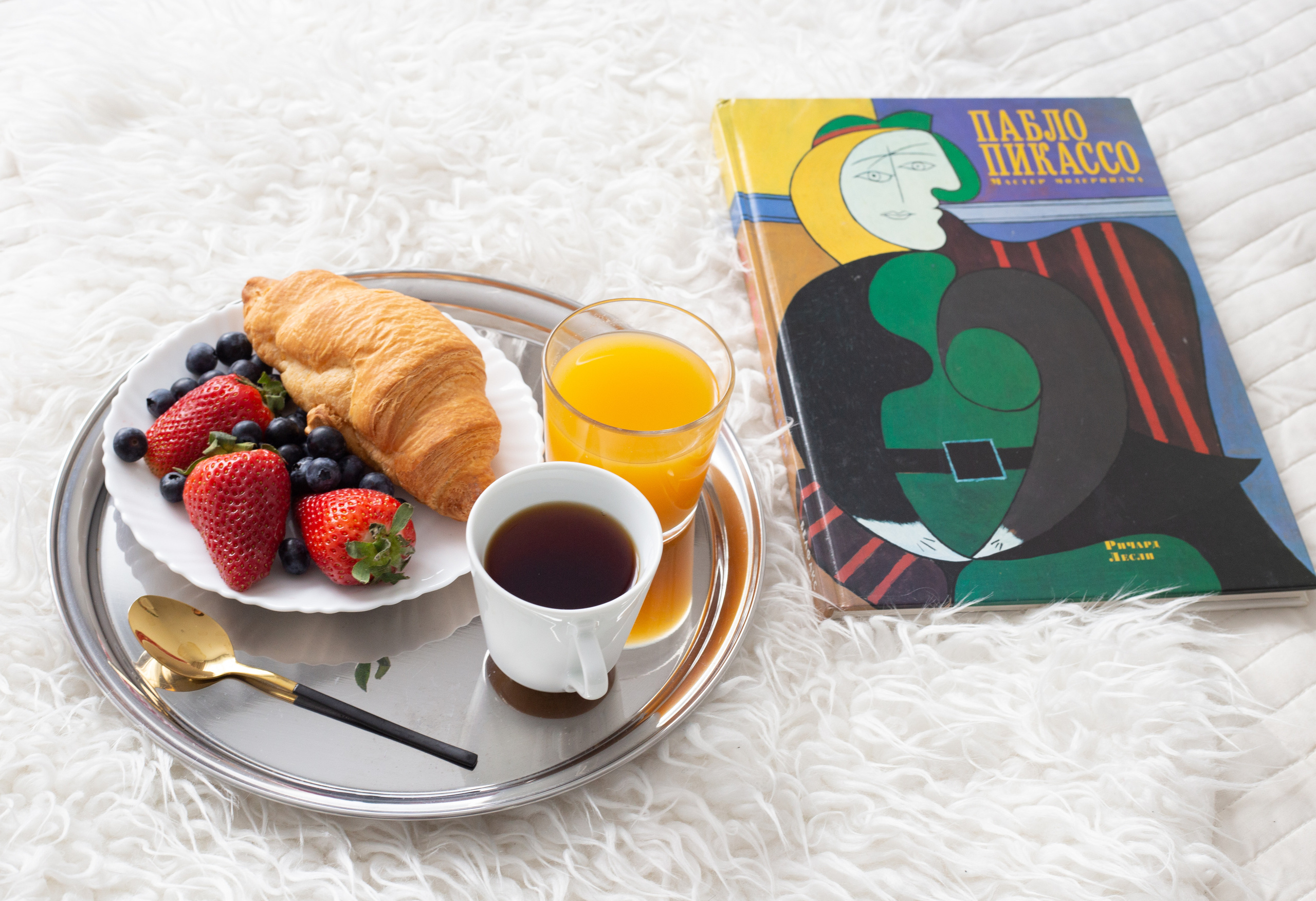 Посуточно на 26 линии. Полина Носкова интерьерный фотограф