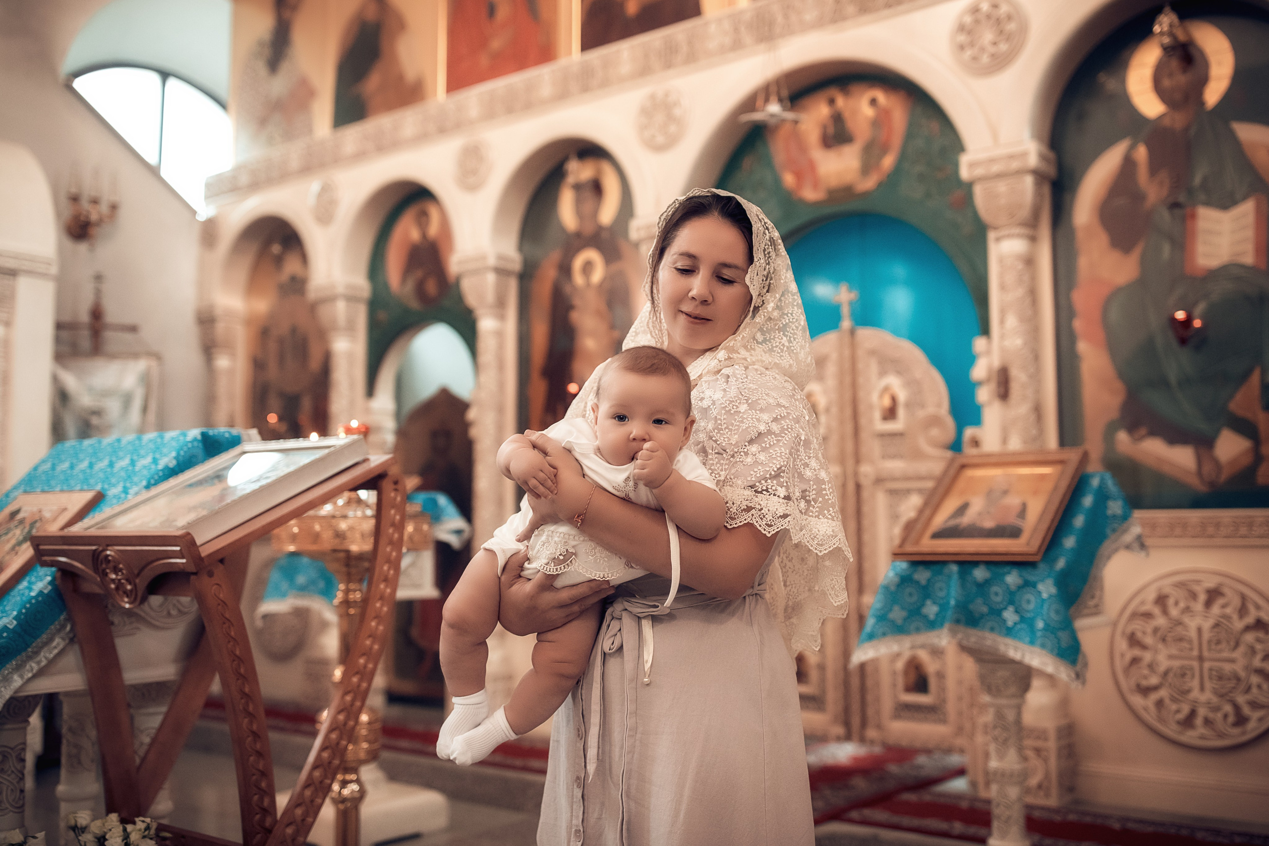 Съемки в храме. Семейный и церковный фотограф в Нефтеюганске
