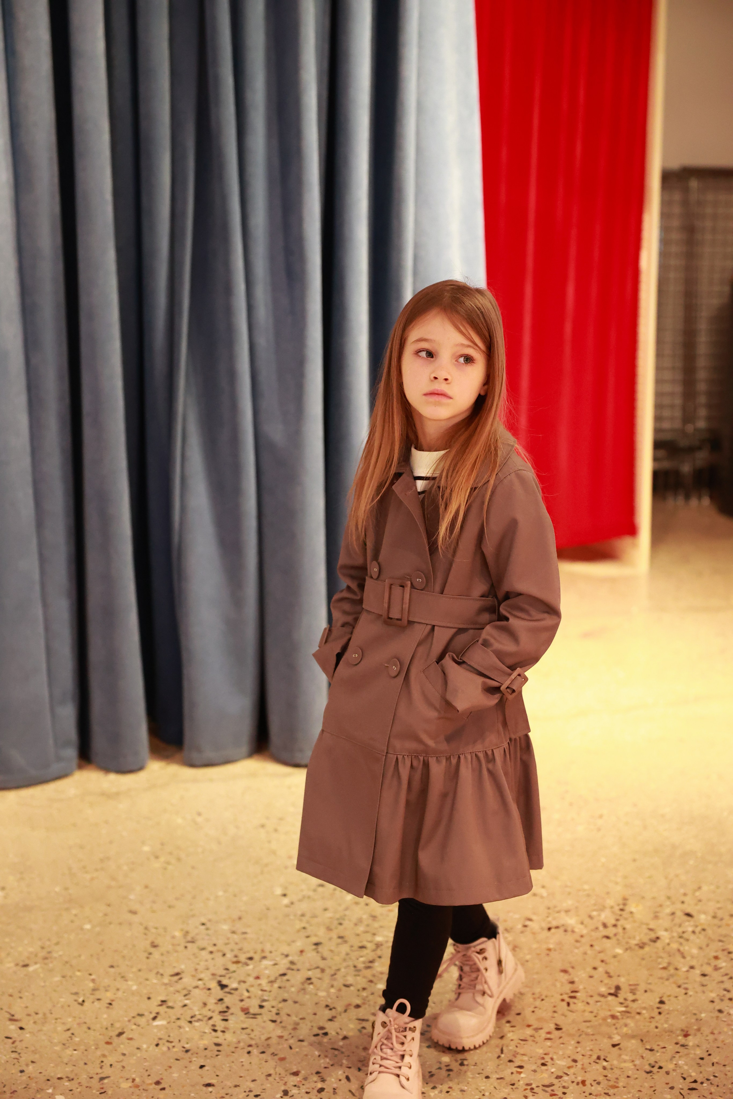 2–3 марта 2024 в пространстве «Три вокзала. Депо» / День 2 / фото Саша Жукова. Фотоотчеты «Ламбада-маркета»