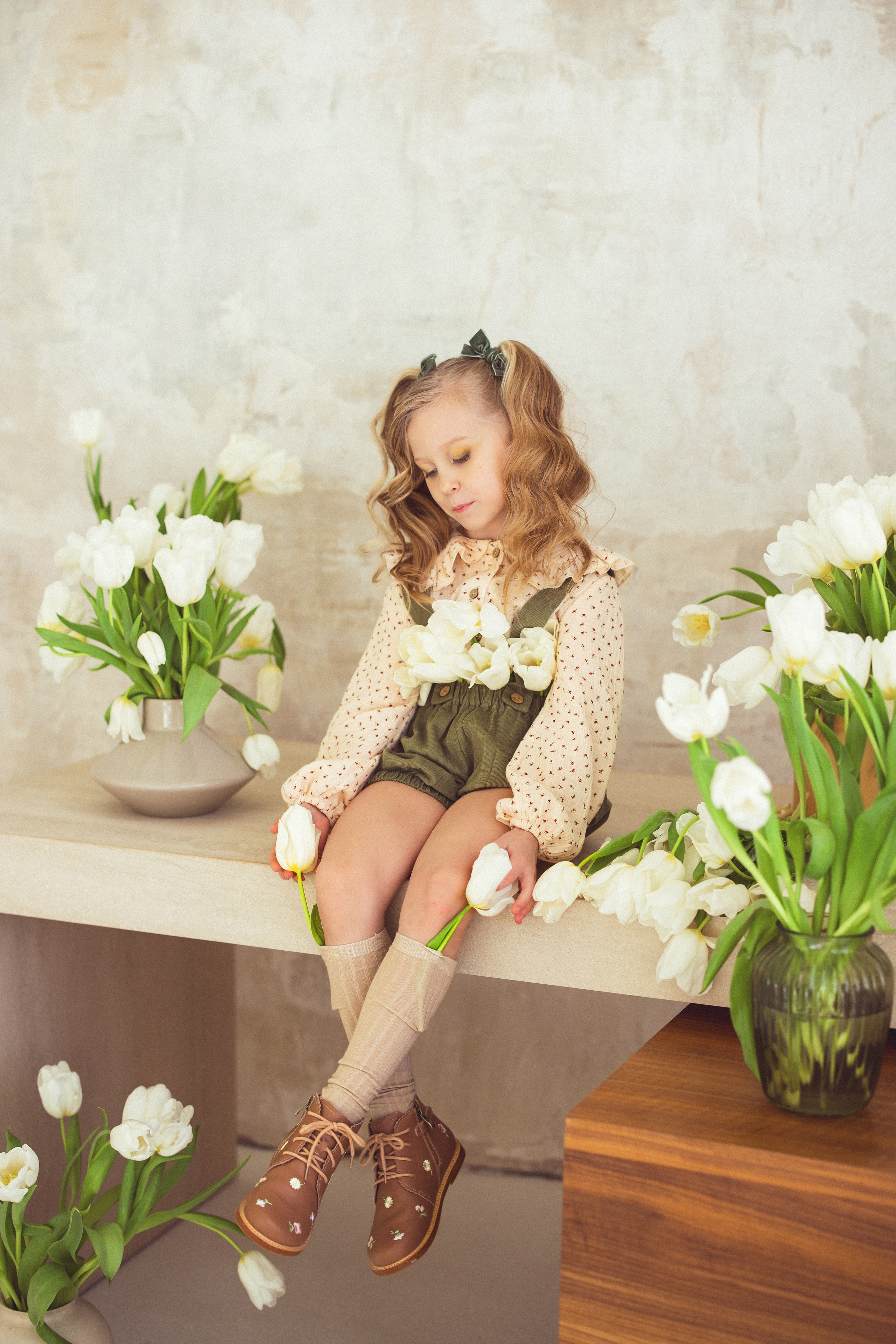 Фотосессия с белыми Тюльпанами, 2024 г. Семейный и детский фотограф в Краснодаре Анна Трашкова