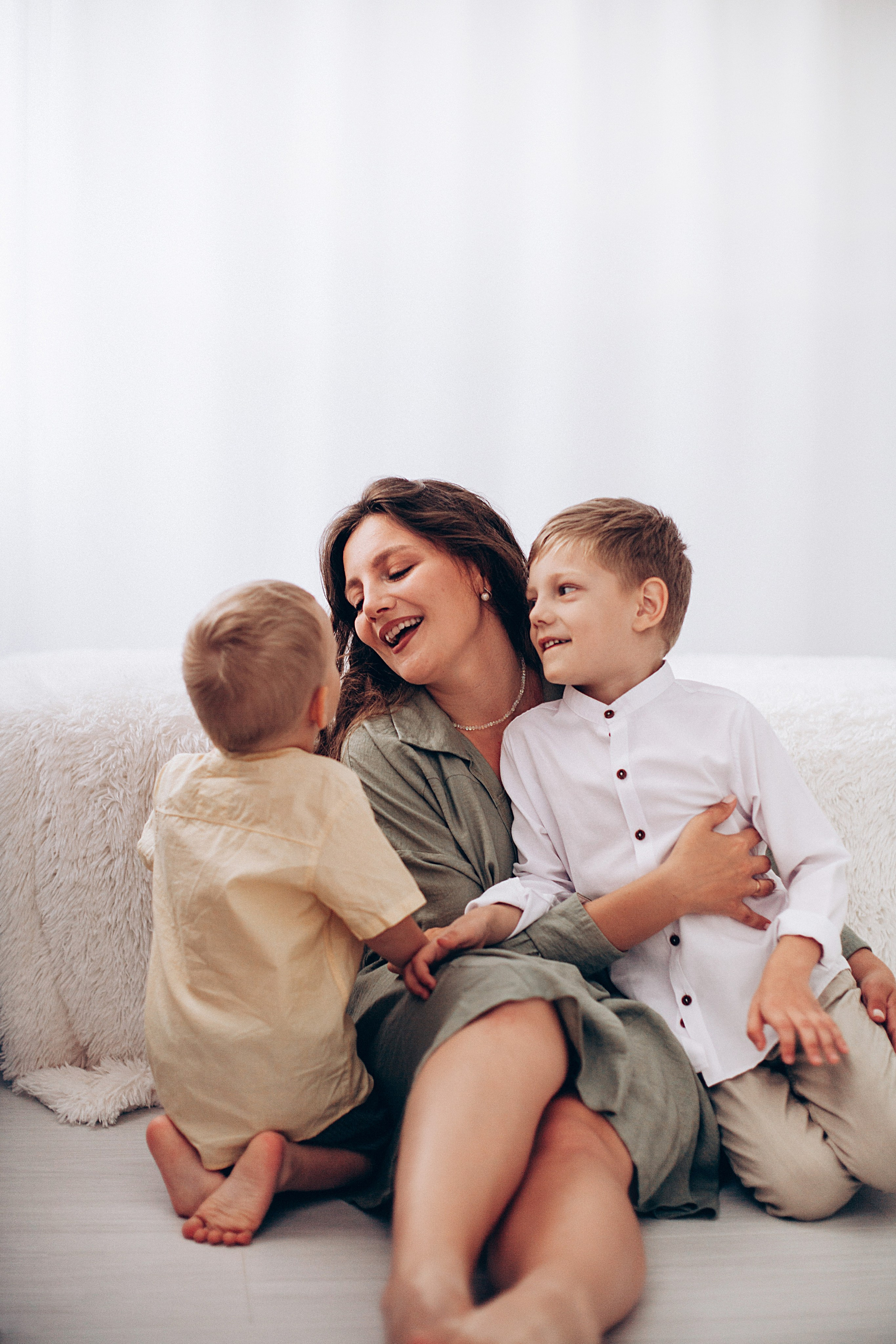 Ангелина и мальчики. Репортажный и детский фотограф в Минске