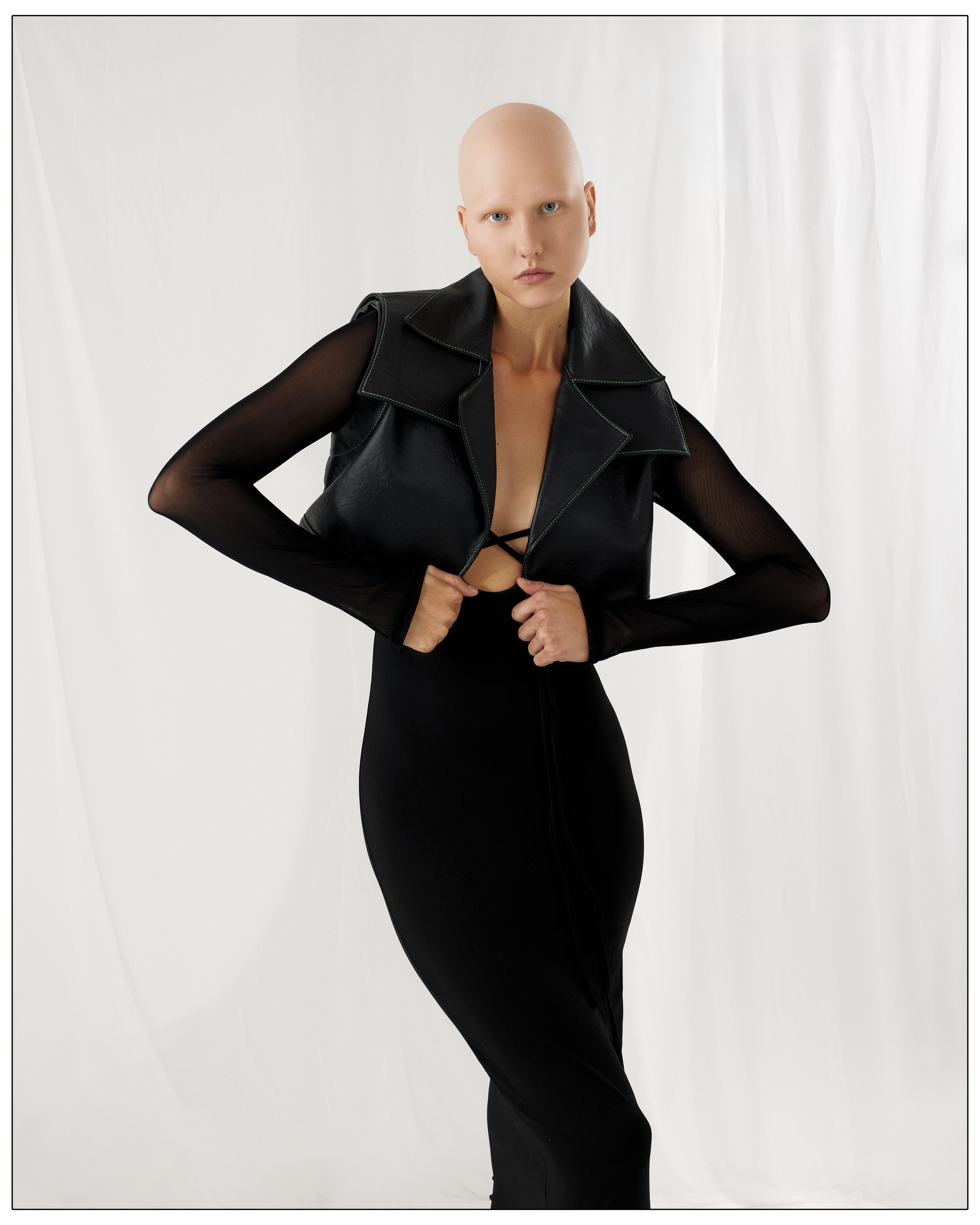 KORZUN. Влада Зюзина — adalwzet posmotri — коммерческий фотограф в Москве — портретный фотограф, фотограф для брендов