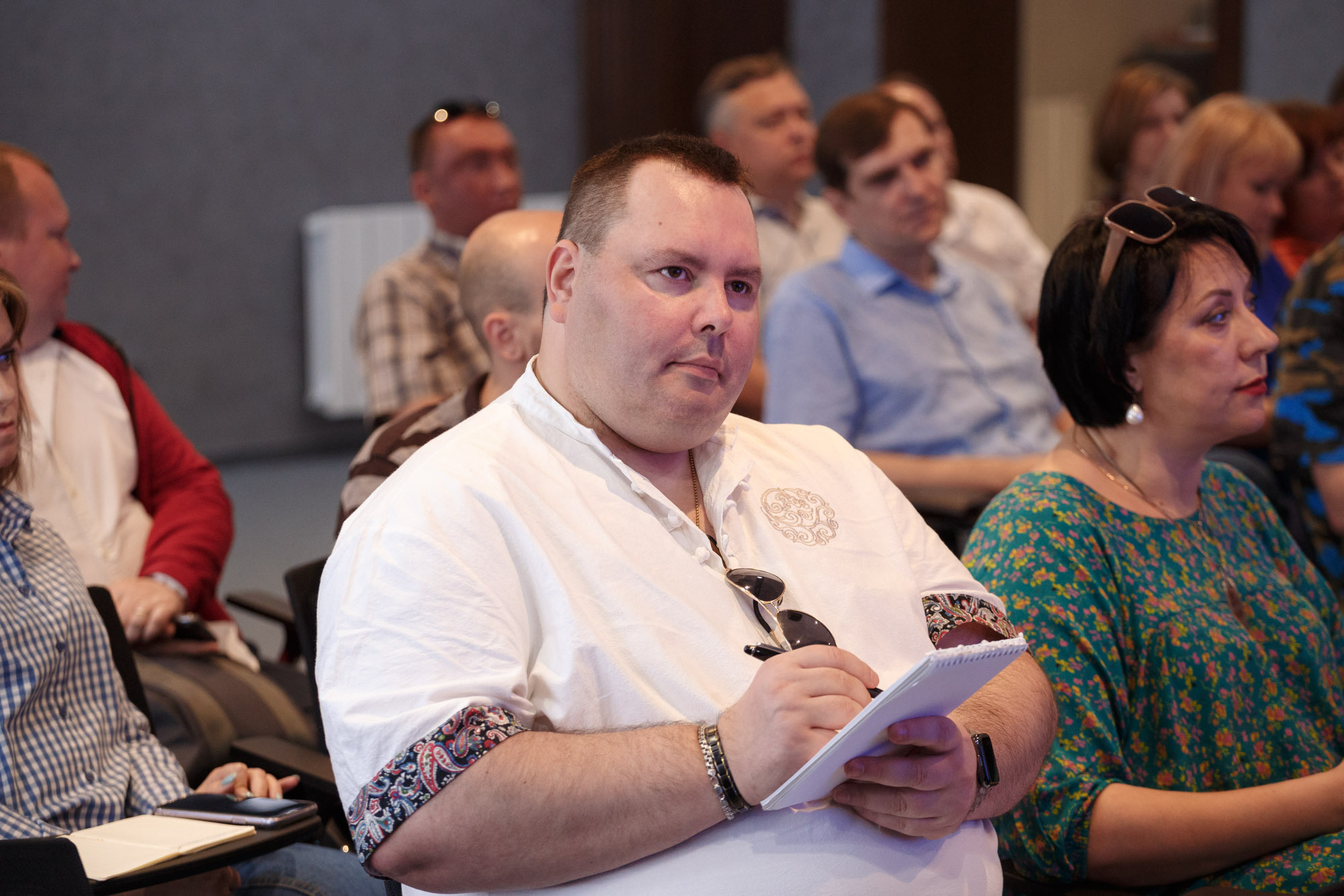 фотосъёмка журналистов на обучении. фоторепортаж с места события, там где фотография главное  в кадре. эмоции и настроение в фотографии.