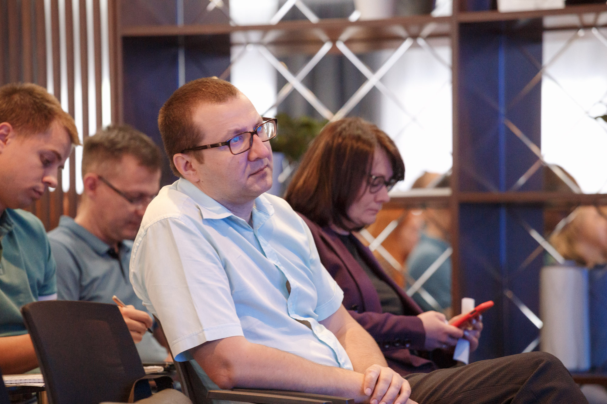 фотосъёмка журналистов на обучении. фоторепортаж с места события, там где фотография главное  в кадре. эмоции и настроение в фотографии.