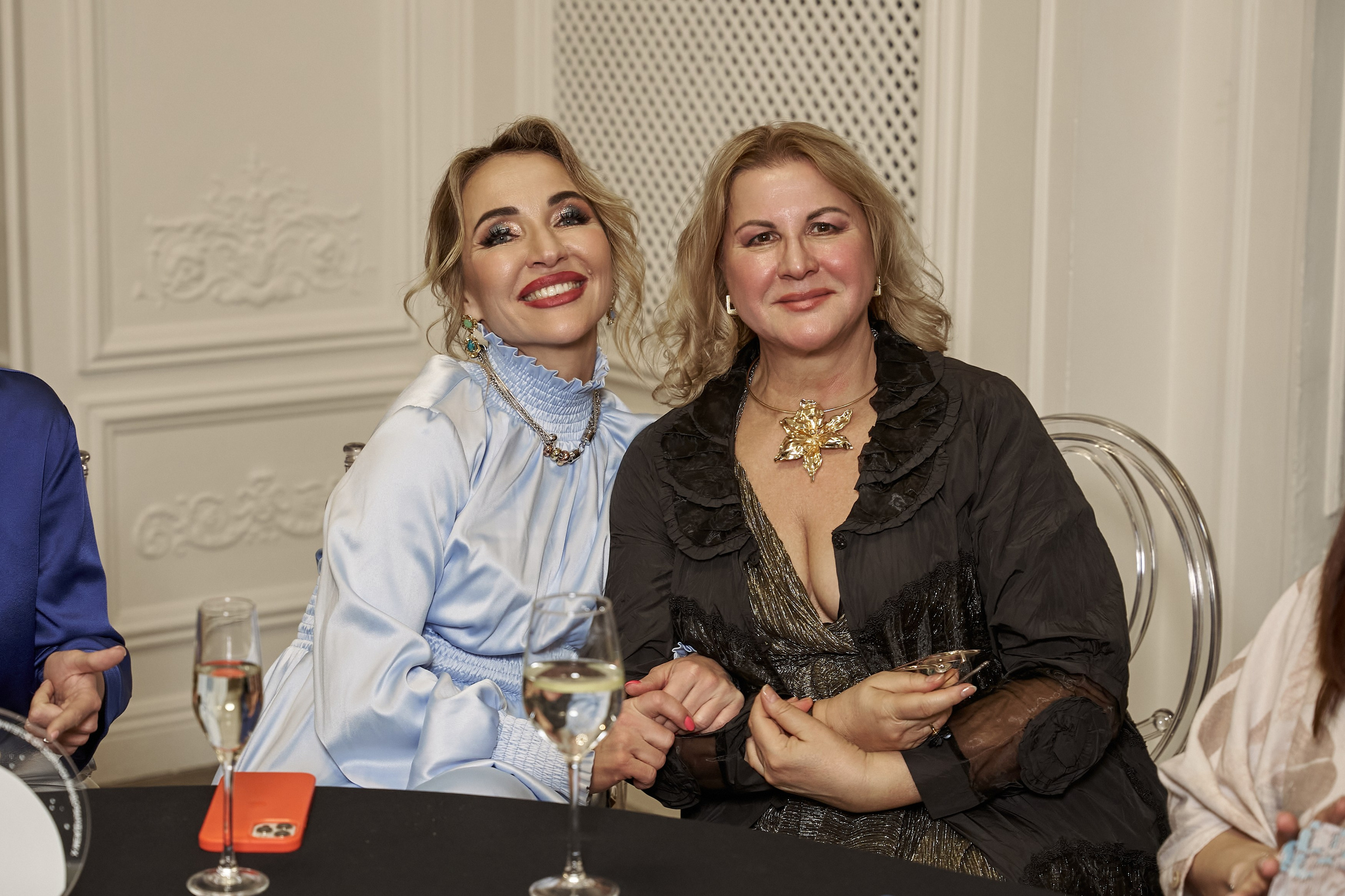 ГАЛА УЖИН. PRO-AGELESS