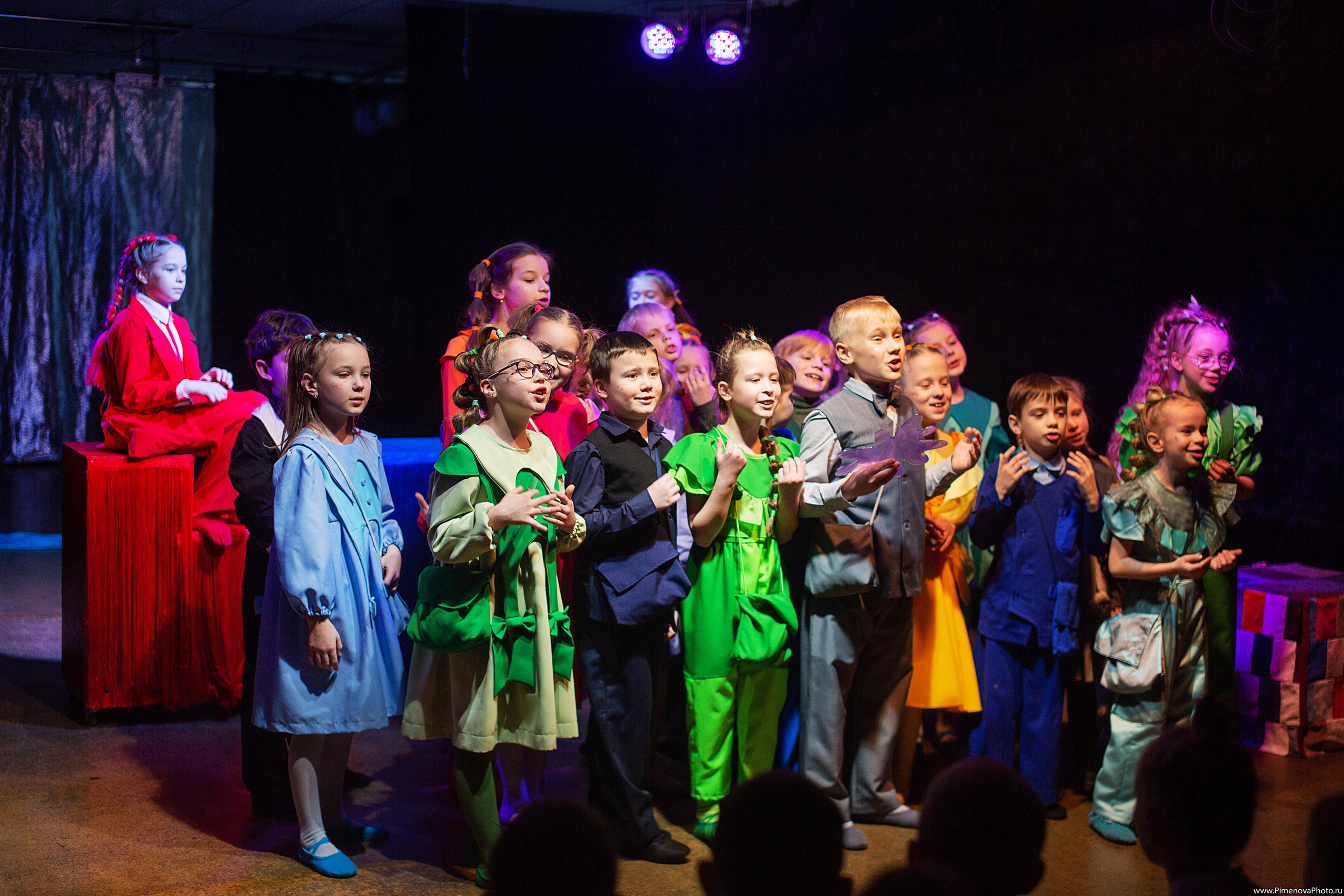 Карандаши «Театрум» ДТЦ, февраль. Семейный и детский фотограф в Петрозаводске