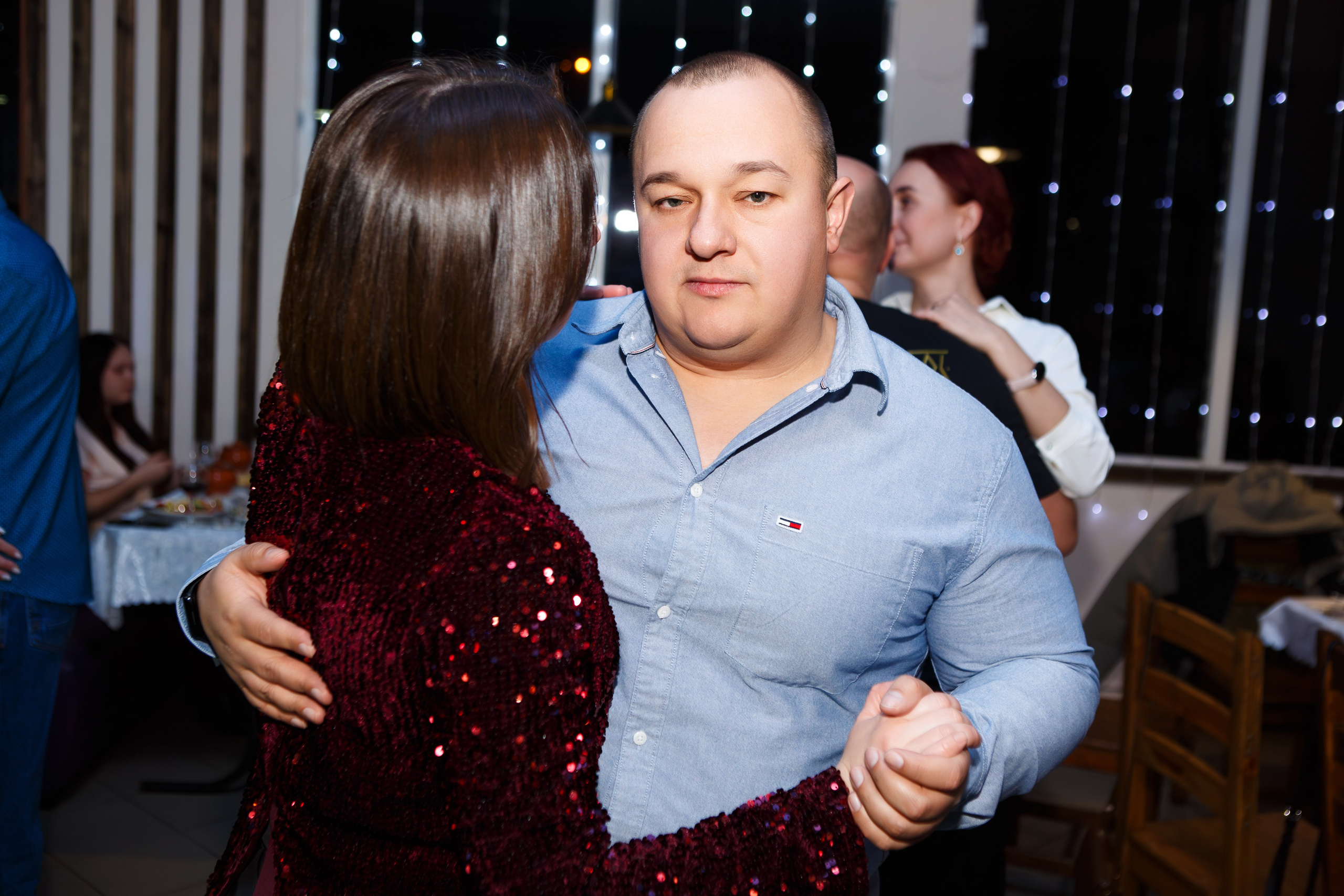 КОРПОРАТИВ 20.12.24 (кафе — АТМОСФЕРА). Профессиональный фотограф в Мценске и Орловской области