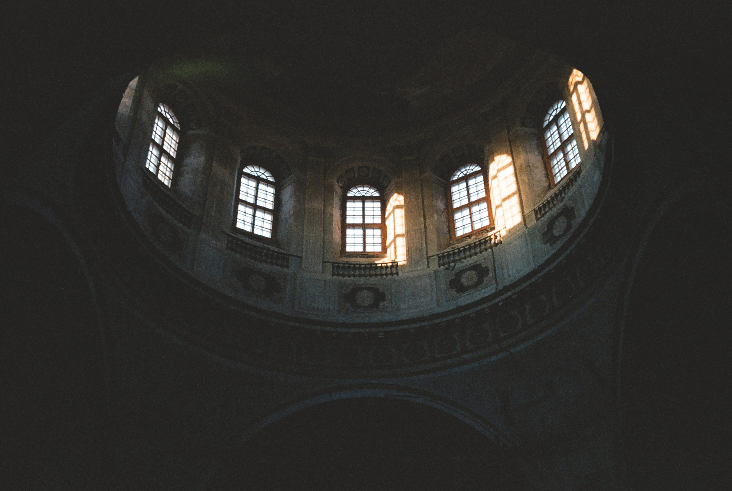 Фотографии цветные. Свадебный и семейный пленочный фотограф в Петербурге Истомина Ирина