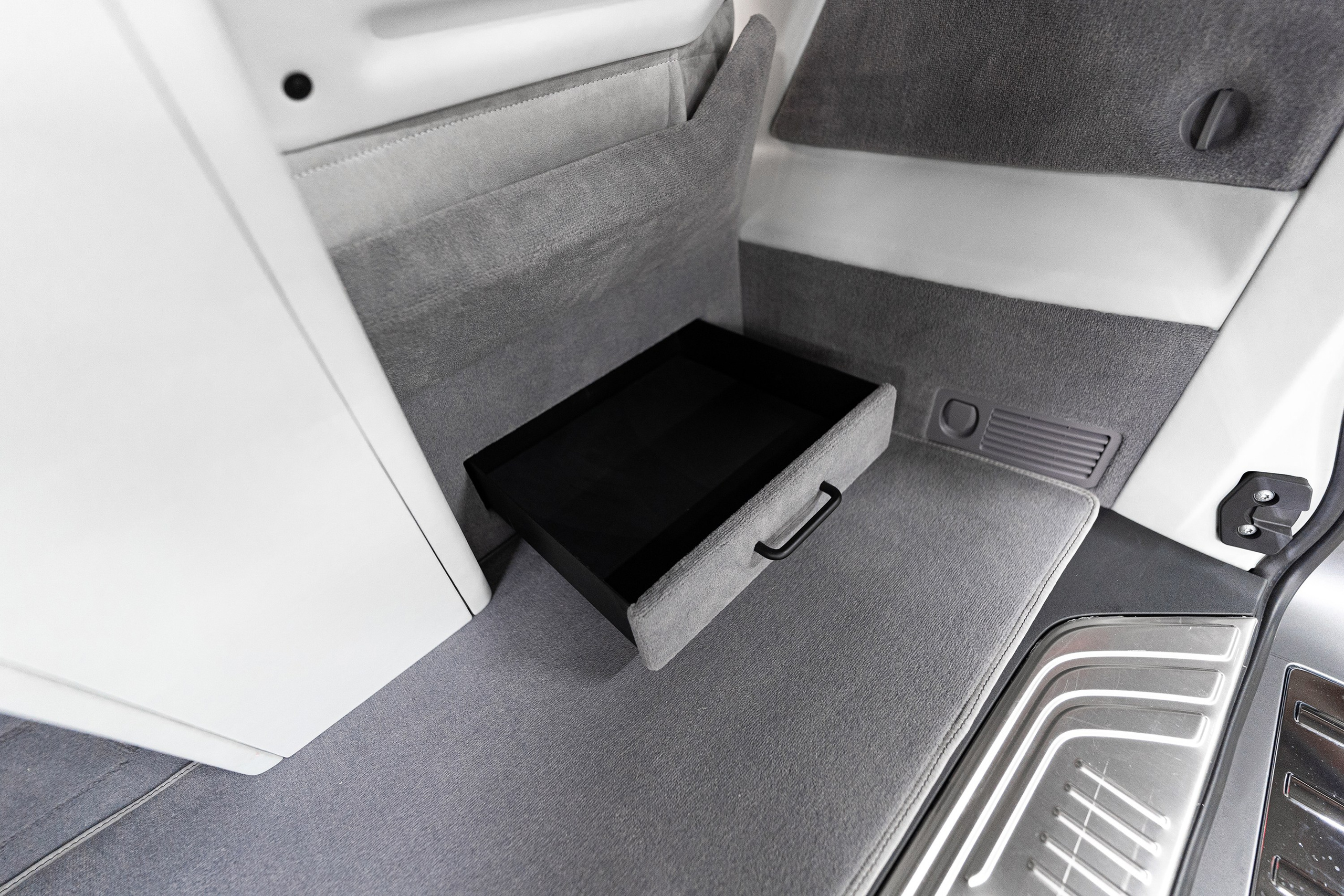 EQV Grey Storm. Автомобильный фотограф в Москве | Базилев Александр