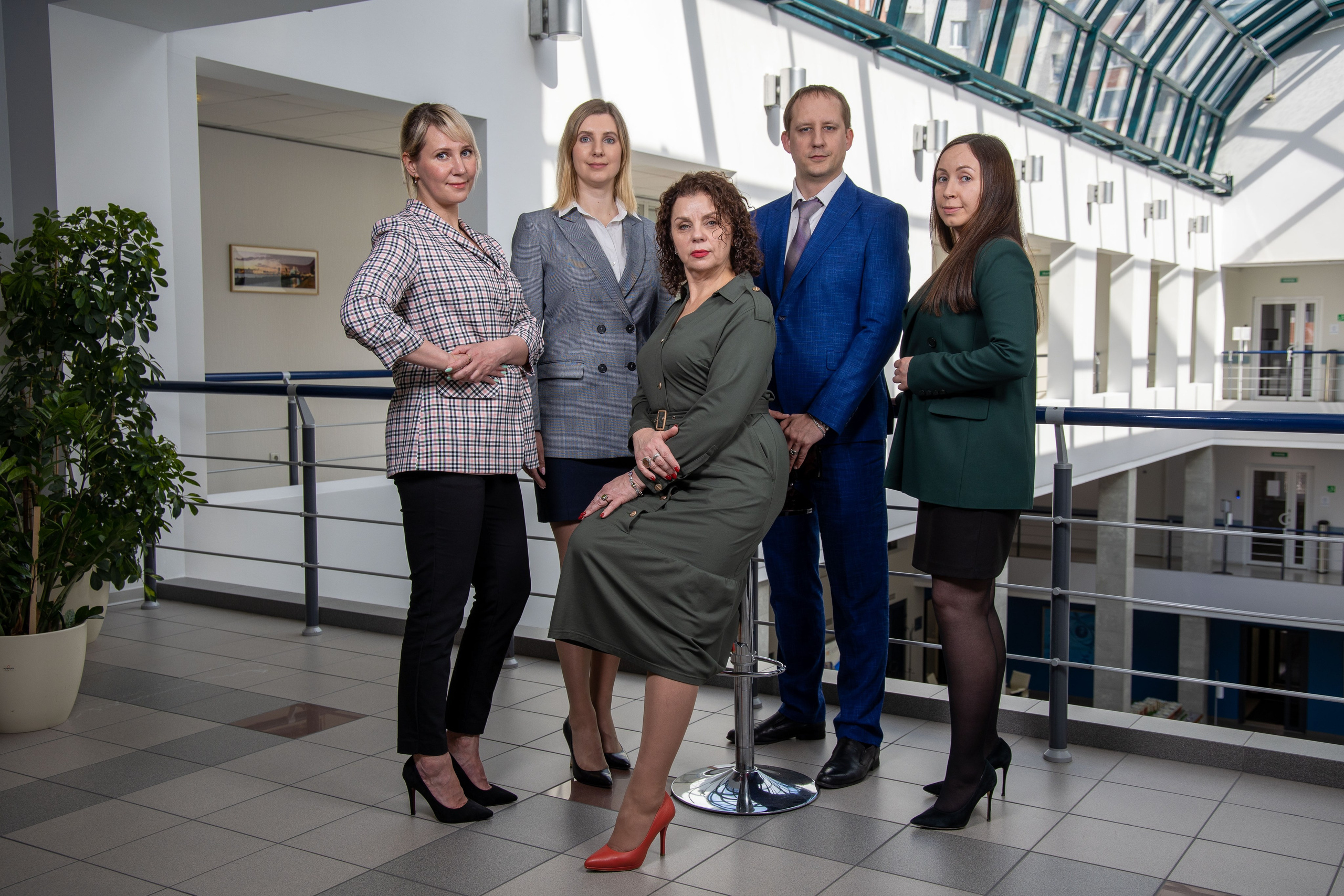 СТРОИТЕЛЬНЫЙ ТРЕСТ