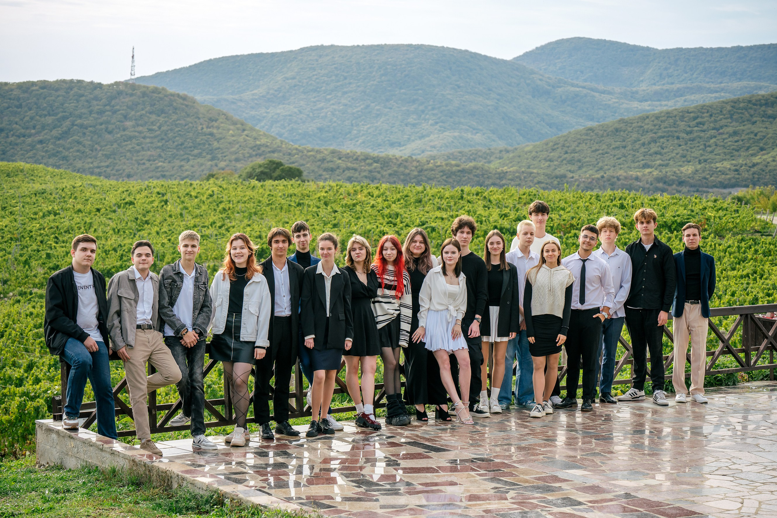 Выпускные альбомы, школьные фотосессии в городе Новороссийске