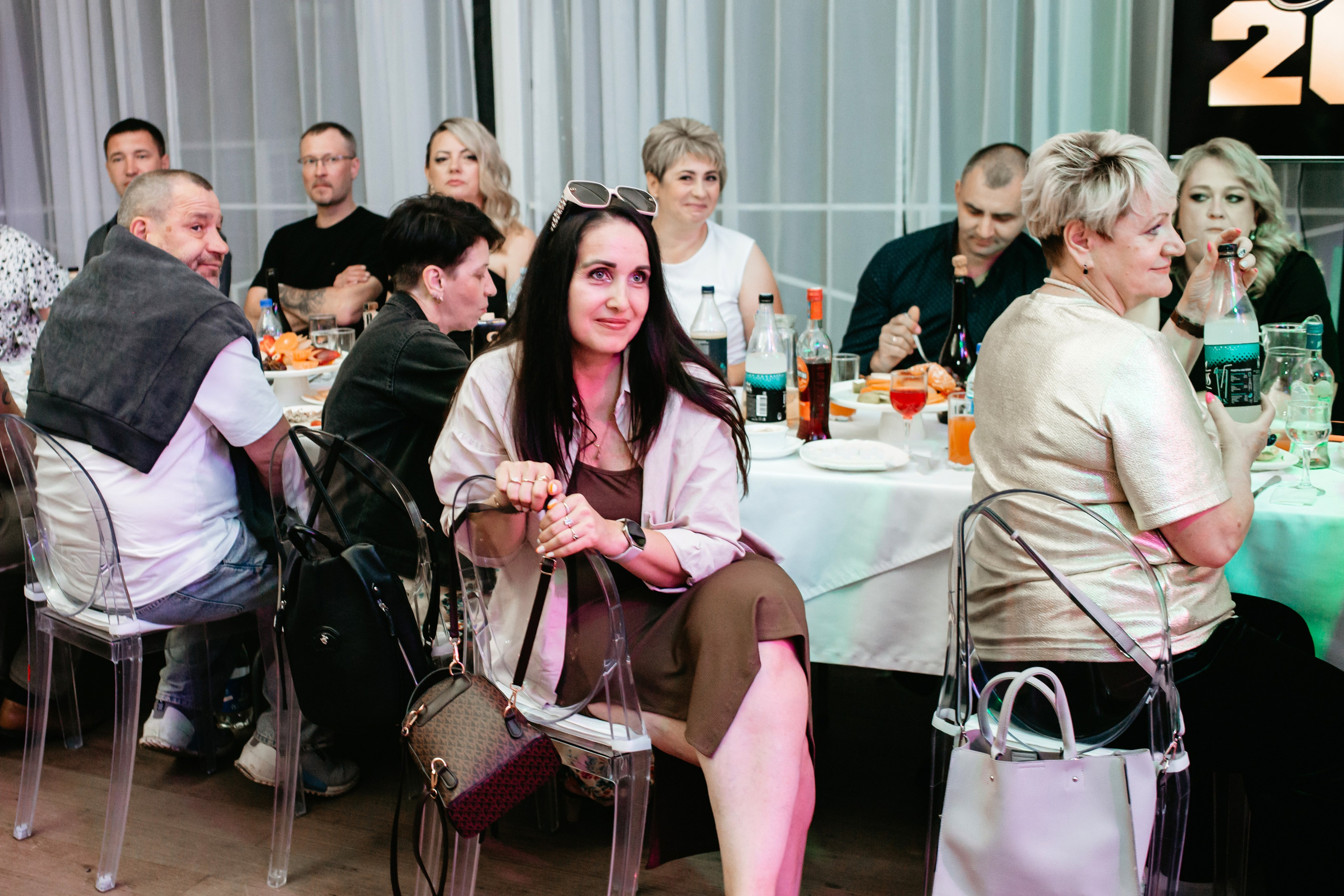 Выпускной 2025 (41 школа) 11 класс. Фотограф в Челябинске Ополихина Анна