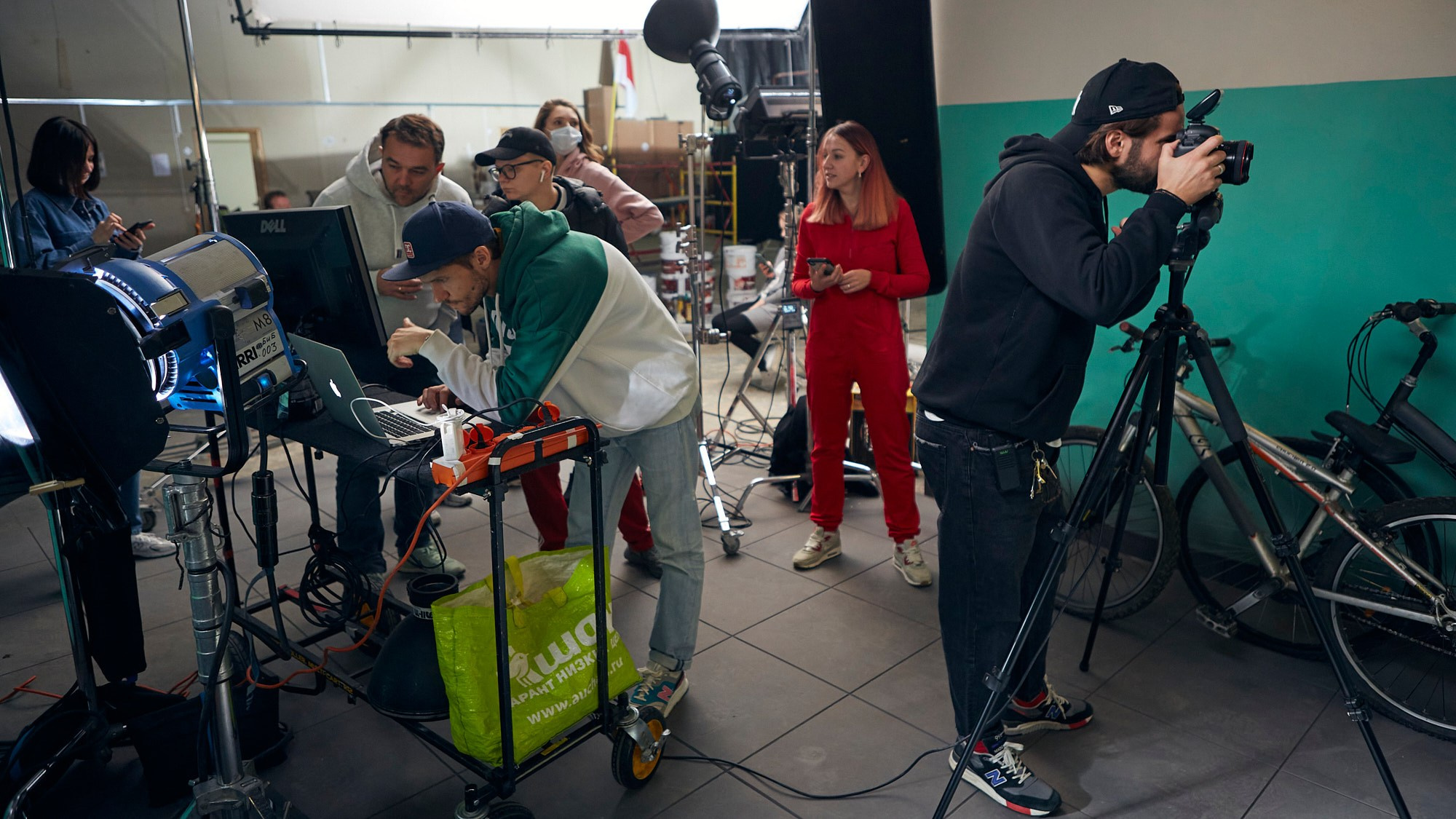 Бэкстейдж съёмок — репортажная фотосъёмка. Репортажный фотограф в Москве — Дмитрий Тарасов | Съёмка мероприятий, концертов, корпоративов