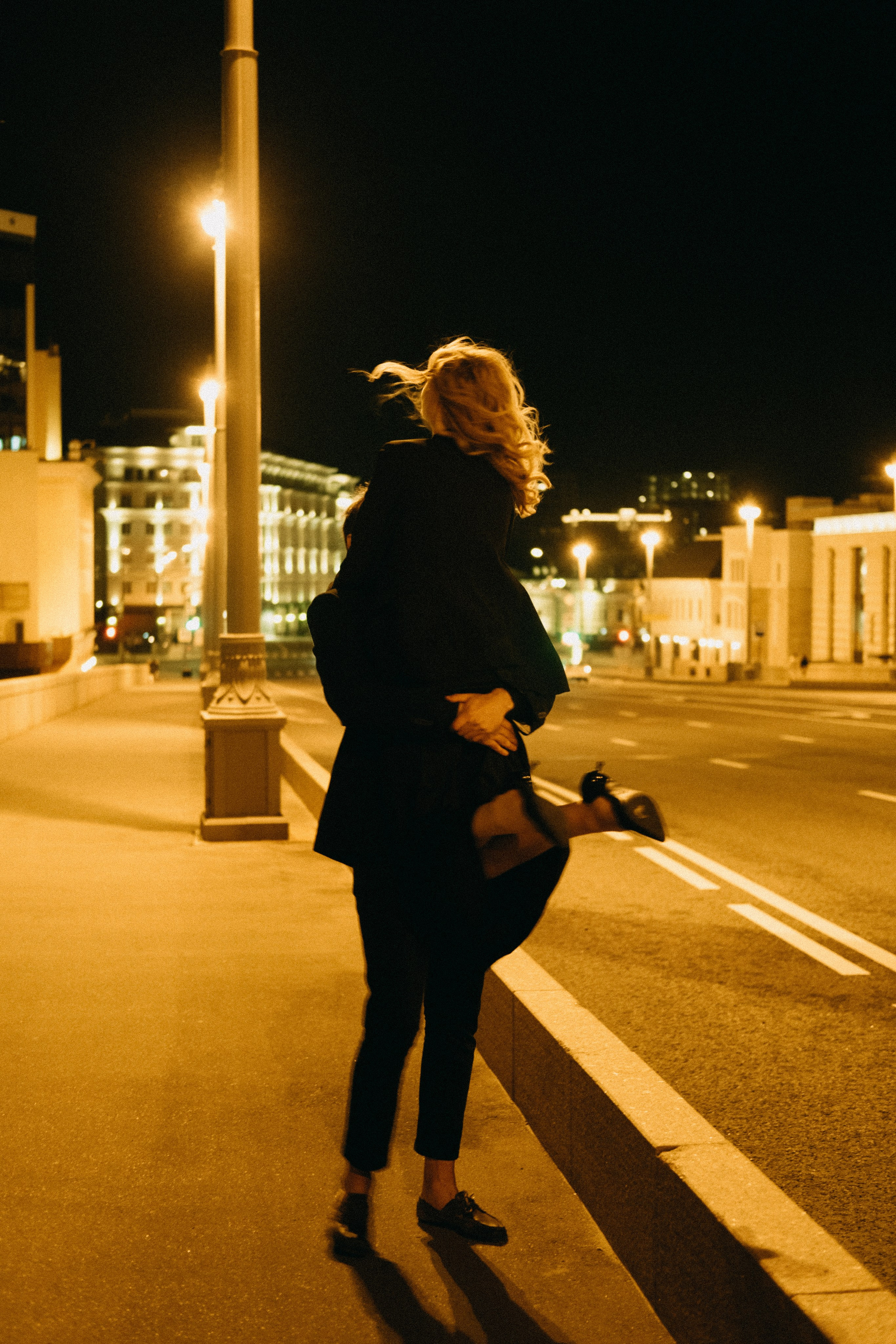 По ночному городу. Свадебный фотограф Александра Тюлякова
