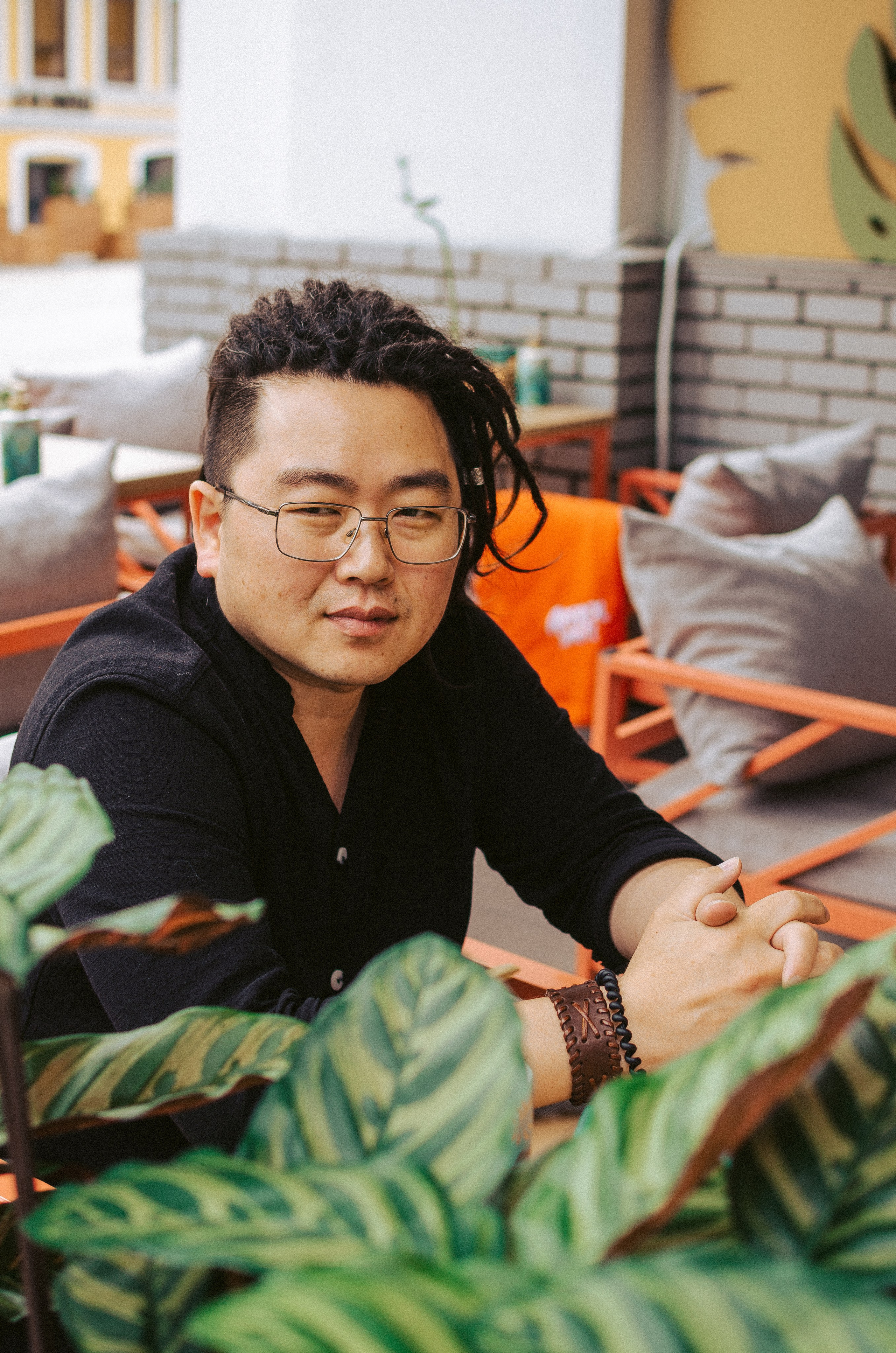 Анатолий. КВЭЛ — Кто Все Эти Люди