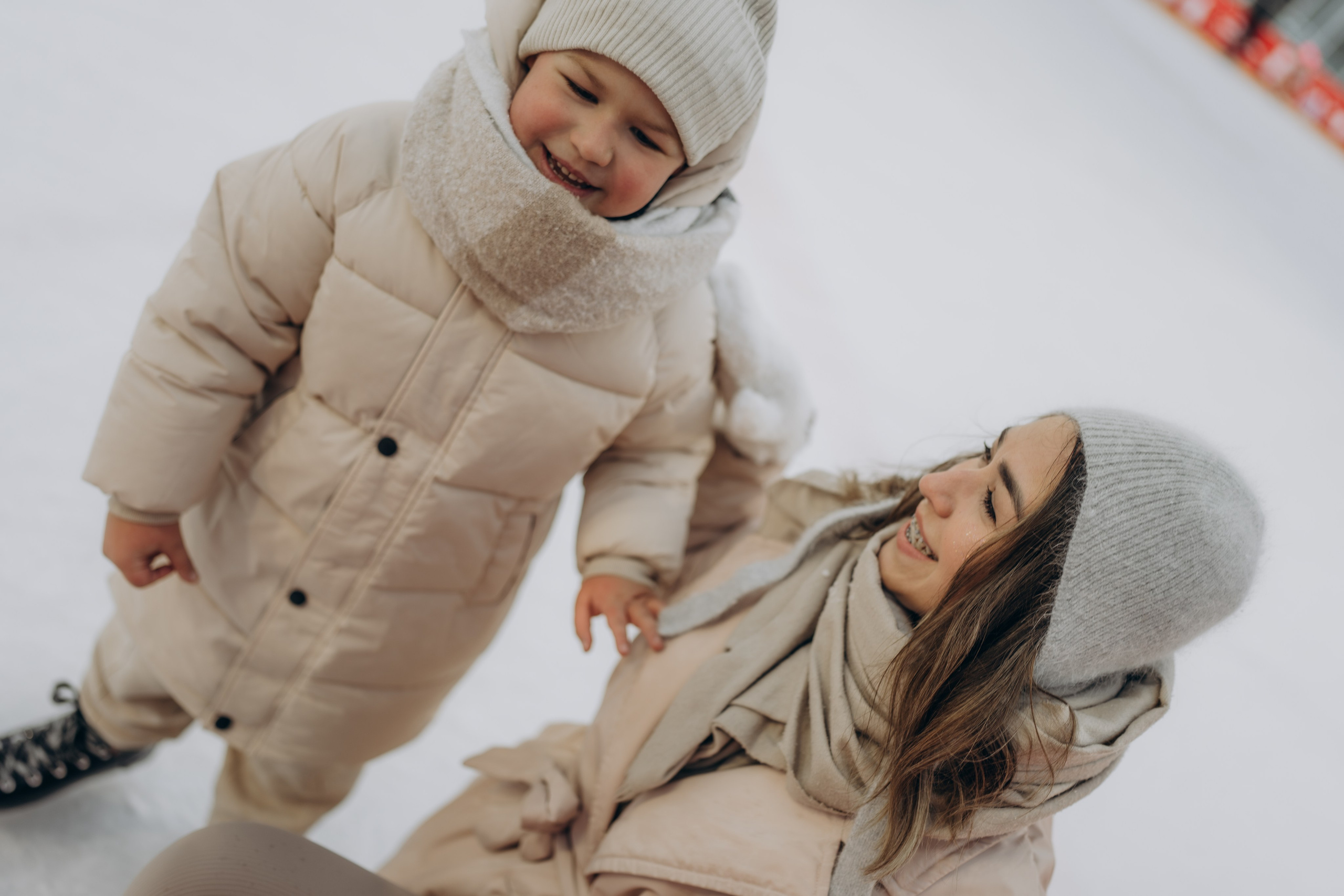 На катке. Семейный фотограф Москва. Фотограф беременности и материнства Москва