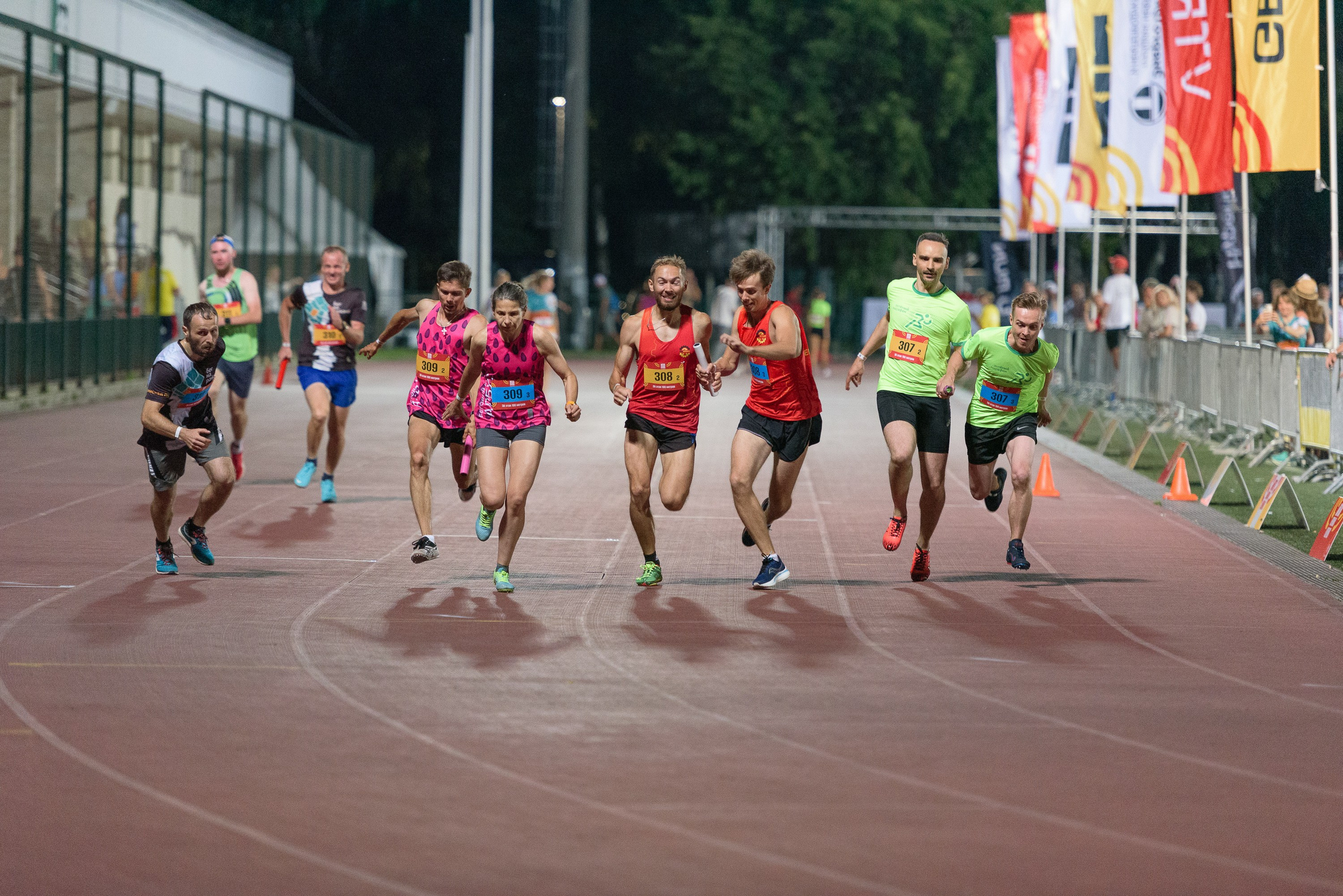 Битва беговых клубов. Репортажный фотограф Сергей Квартальнов