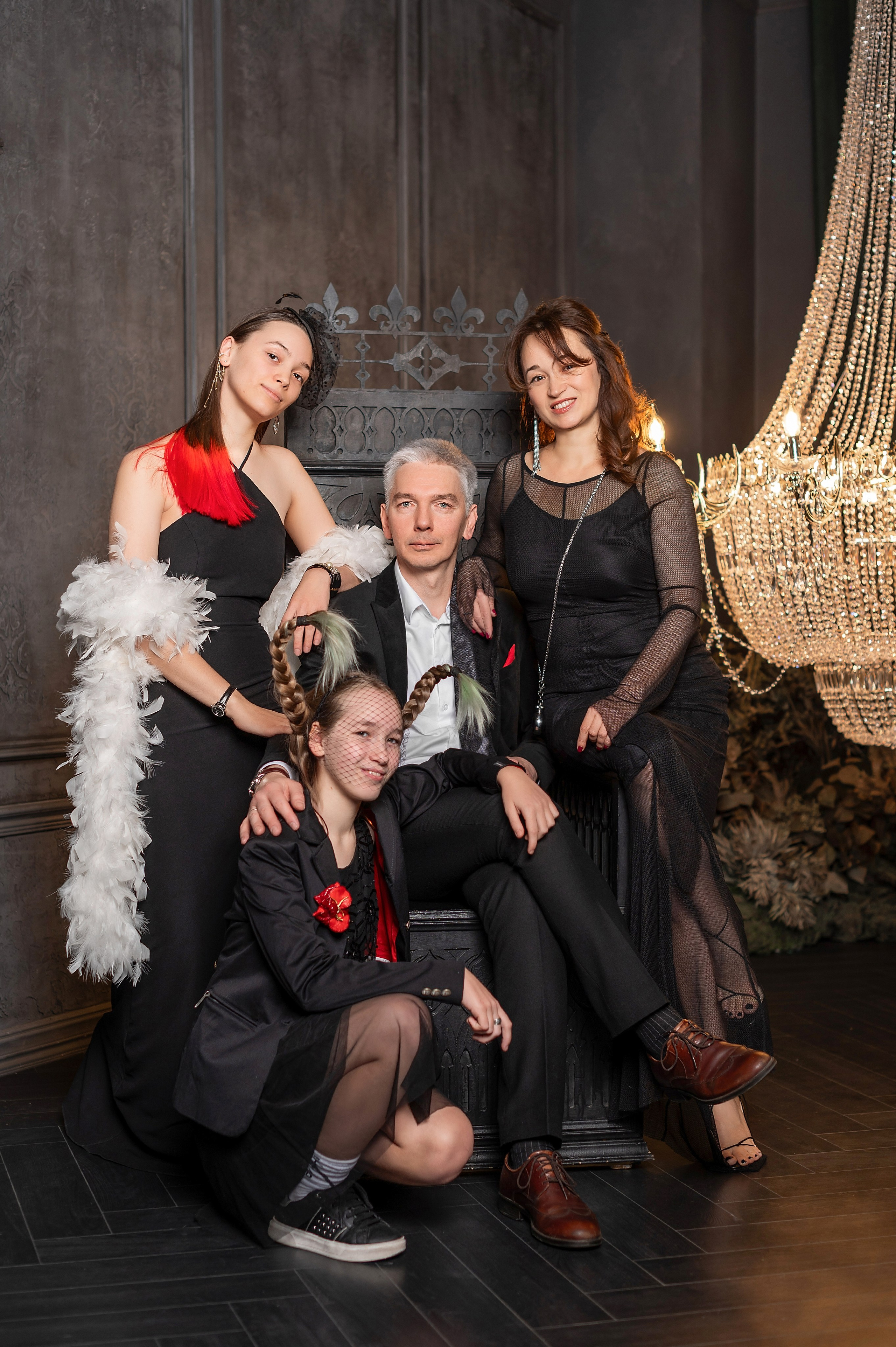 Cross+Studio, зал FRIDAY. Детский и семейный фотограф г. Москва Оксана Катаджи