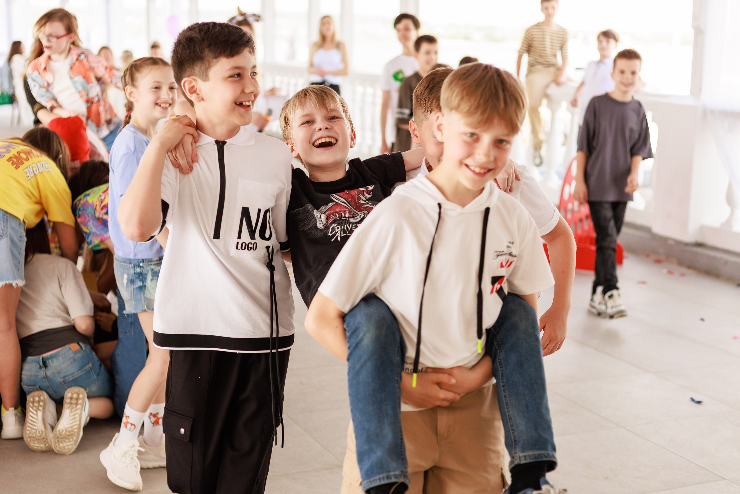 Выпускной 4 класс. Фотограф в Москве Дмитрий Емельянов