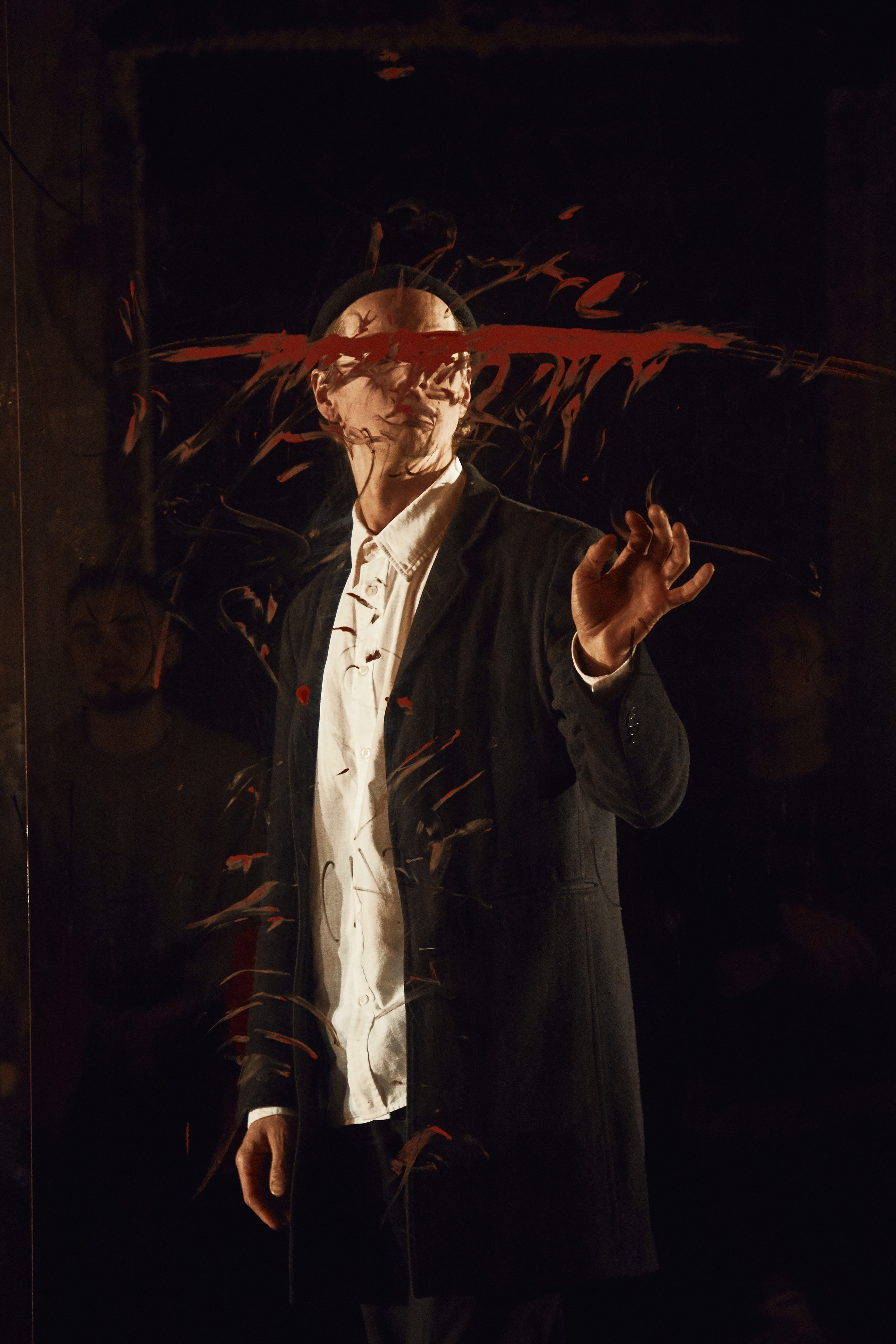 Всего лишь конец света. Фотограф Нина Антонова