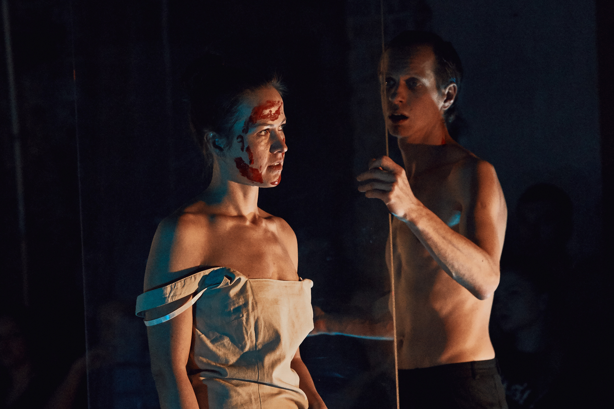 Всего лишь конец света. Фотограф Нина Антонова