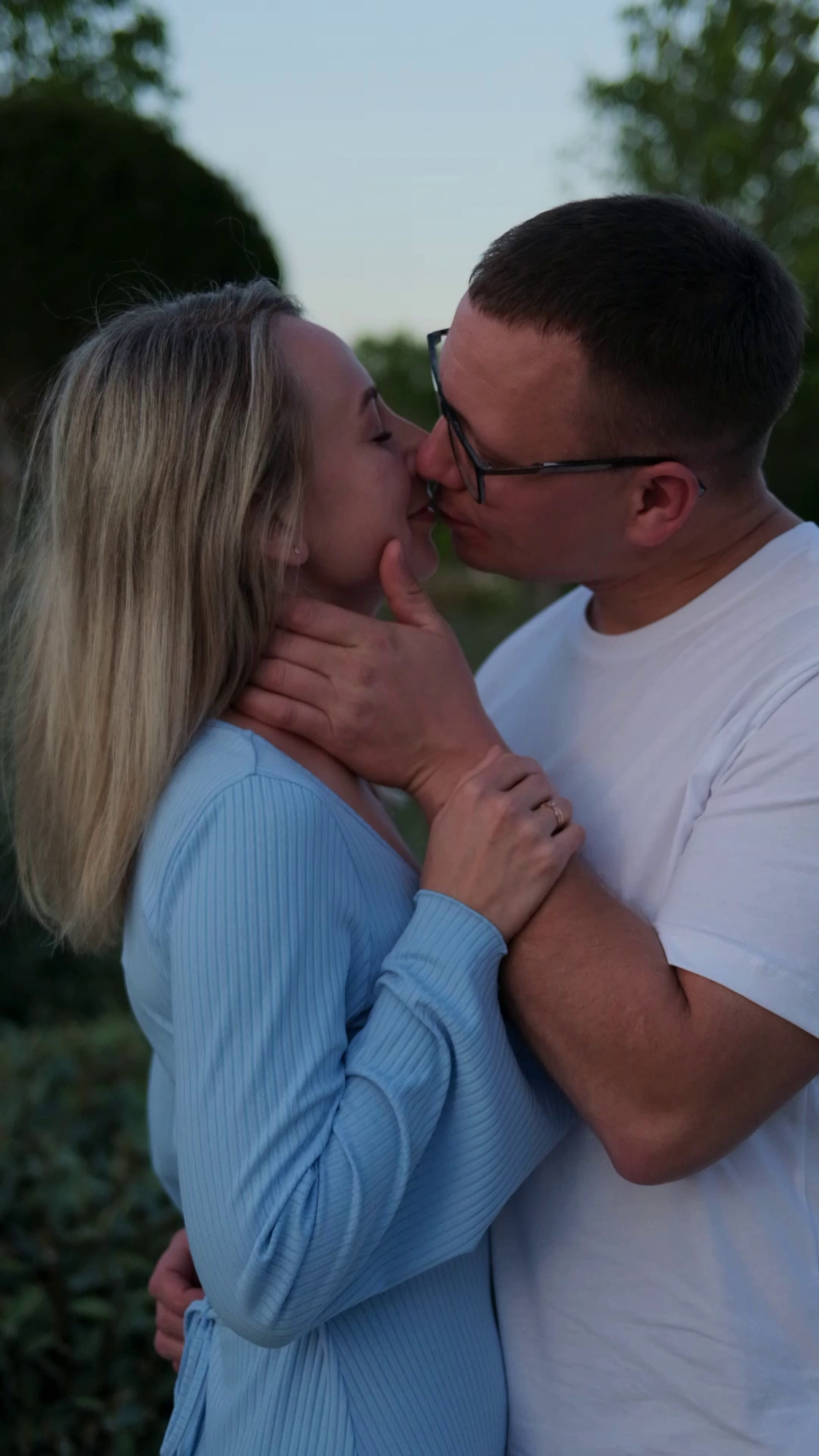 Рилс | видео. Свадебный фотограф Денис Ожигин в Краснодаре и крае. Эмоциональная и стильная съемка вашего дня