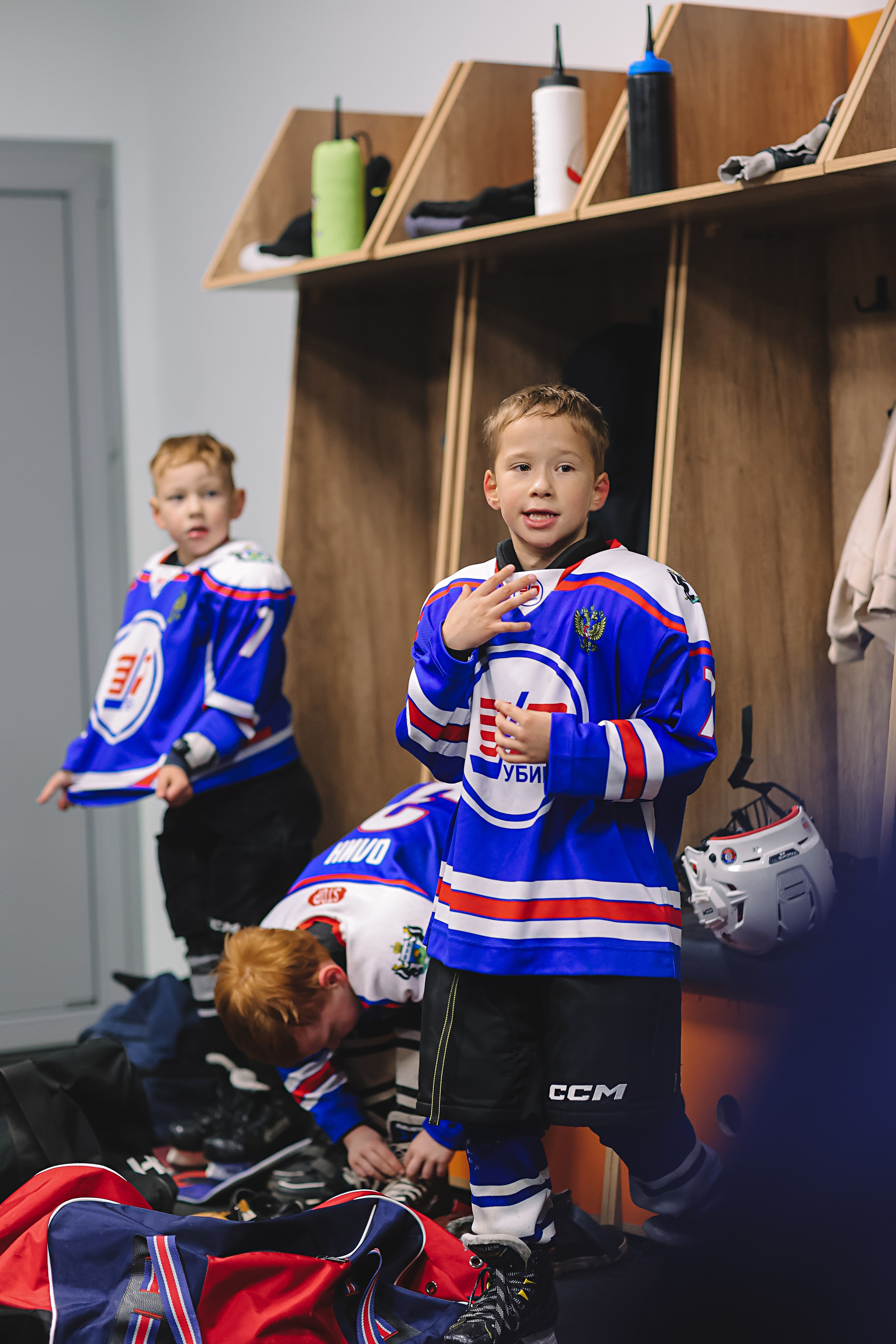 Хоккей тренировка. Семейный фотограф Тюмень, фотограф на роды Салмина Мария