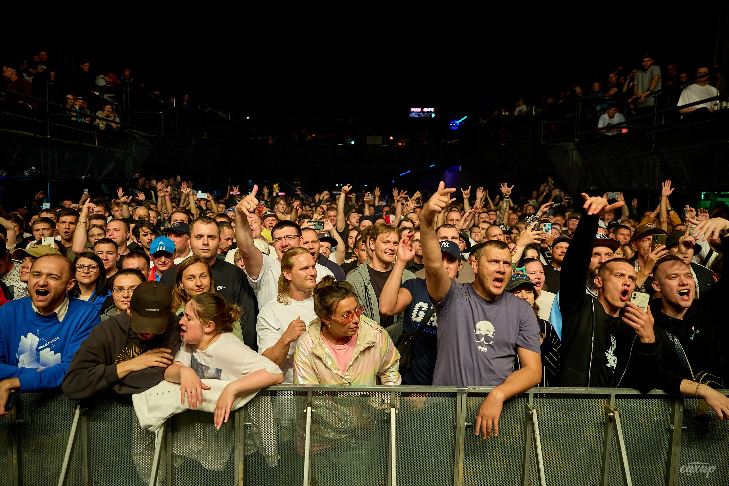 ONYX. Профессиональный фотограф в Екатеринбурге Юра Сахар