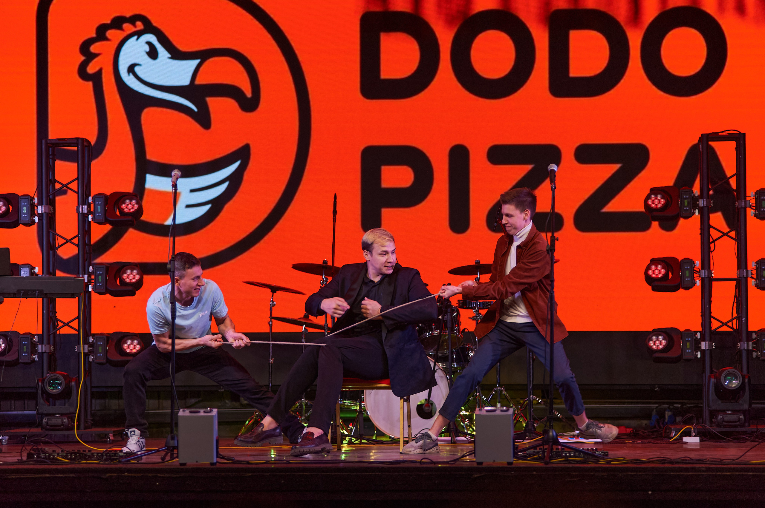 Corporate party dodo pizza. Photographer Bangkok — Pattaya | фотограф Бангкок — Паттайа