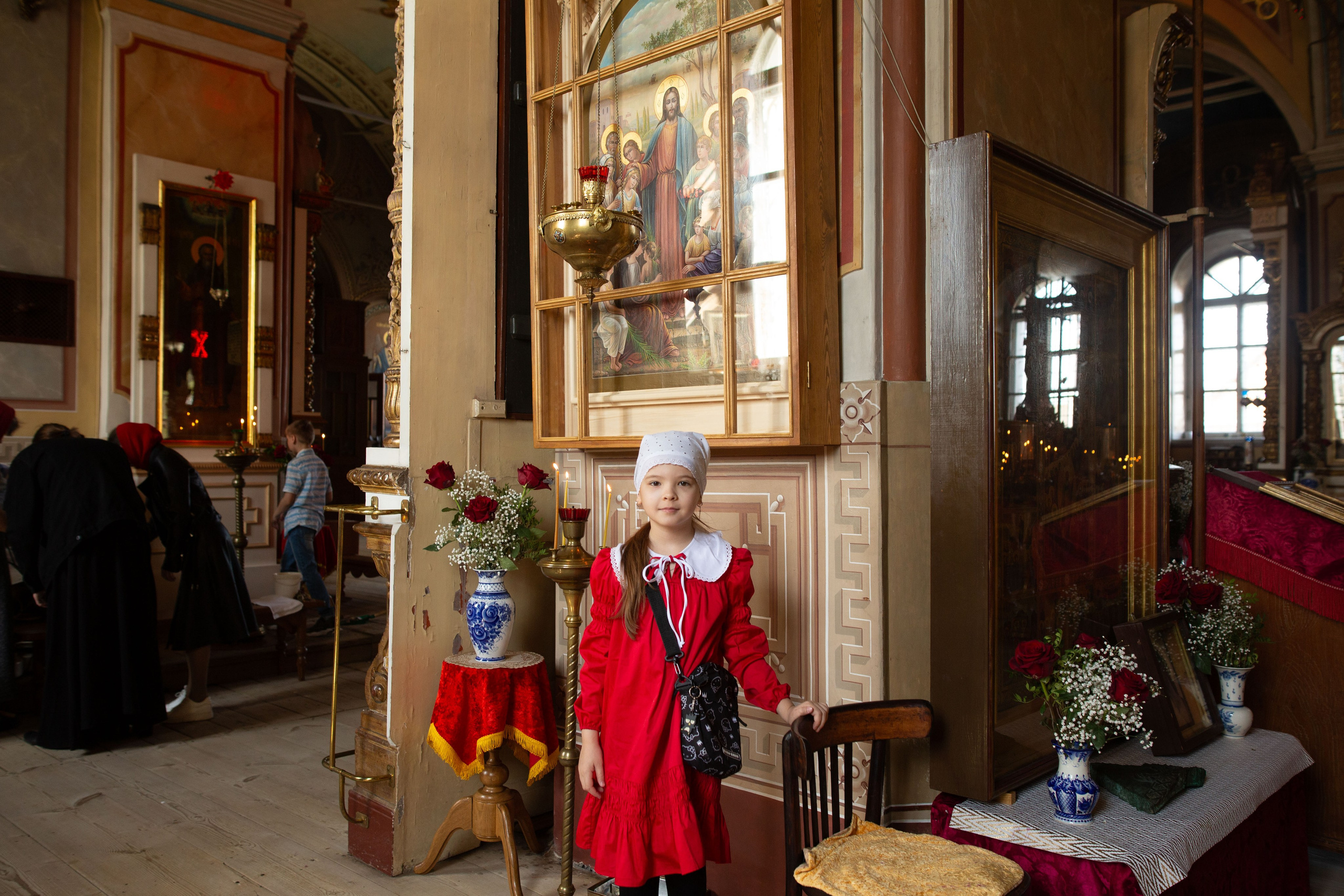 Пасха Воскресенский храм с Ашитково и ярмарка около храма. Семейный и детский фотограф Анна Петракова