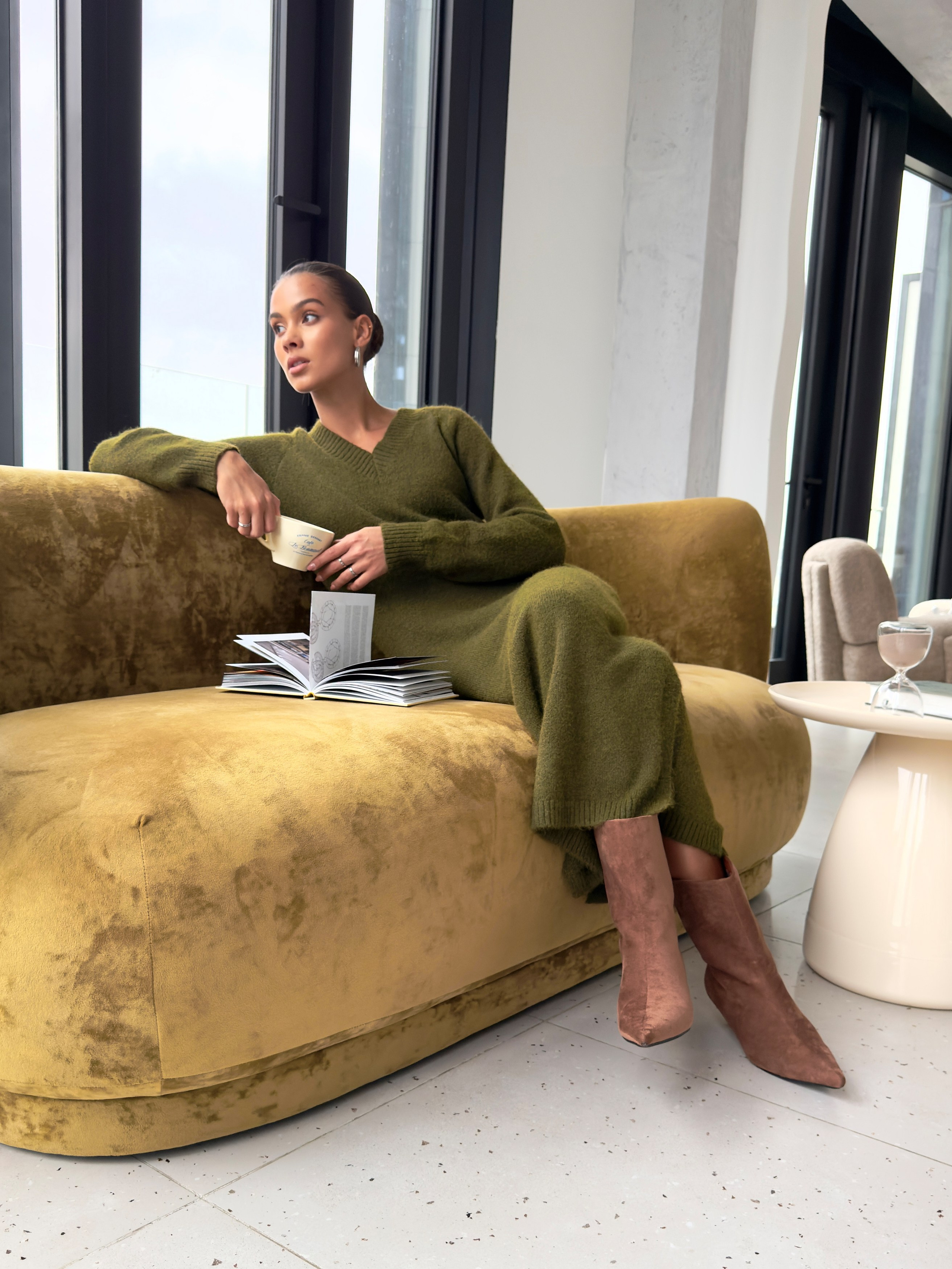 Mob.content. 595 Production