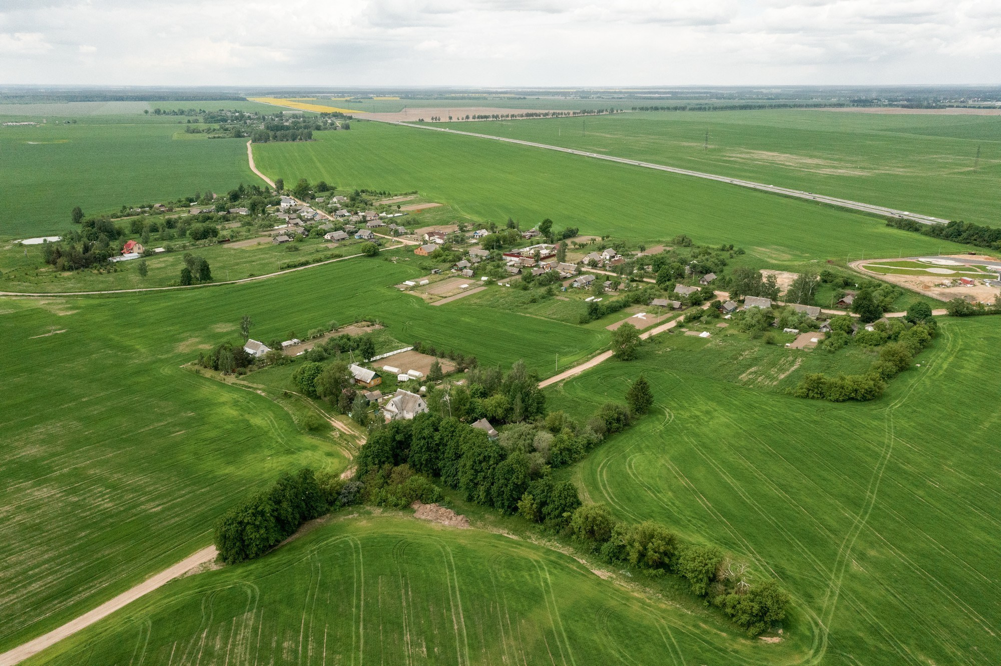 Home.land. Künstler Verstecktoff