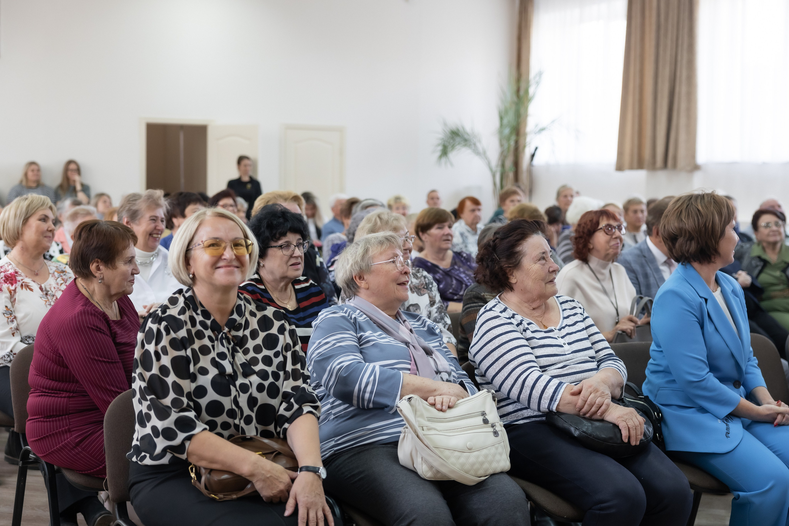 День учителя. Школа 31. Октябрь 2024. Свадебный и Семейный фотограф г. Ижевск Гульназ Солдатова. Гульназ фото