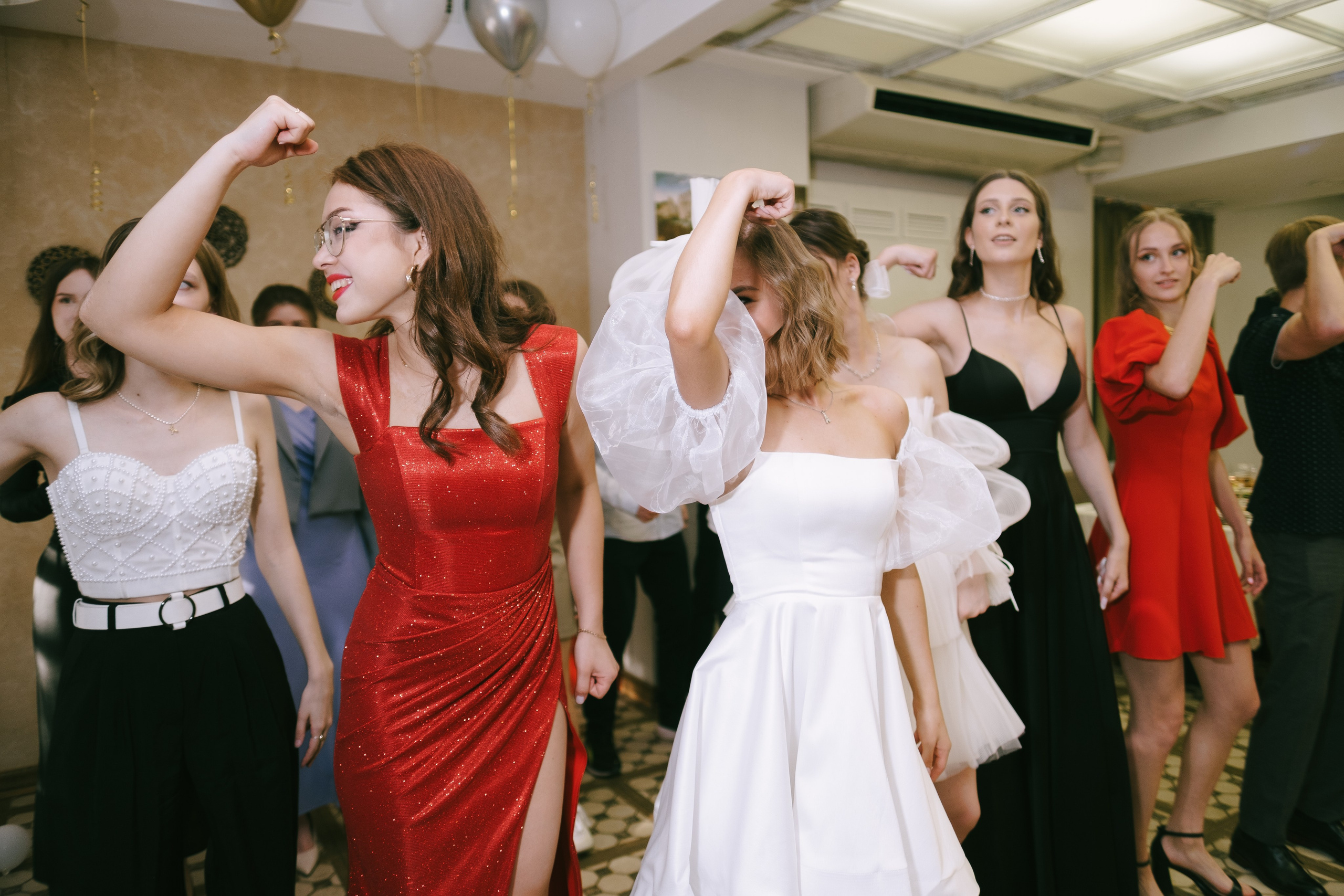 Выпускной школа 33. Свадебный и репортажной фотограф Денис Ожигин в Краснодаре и Краснодарском крае