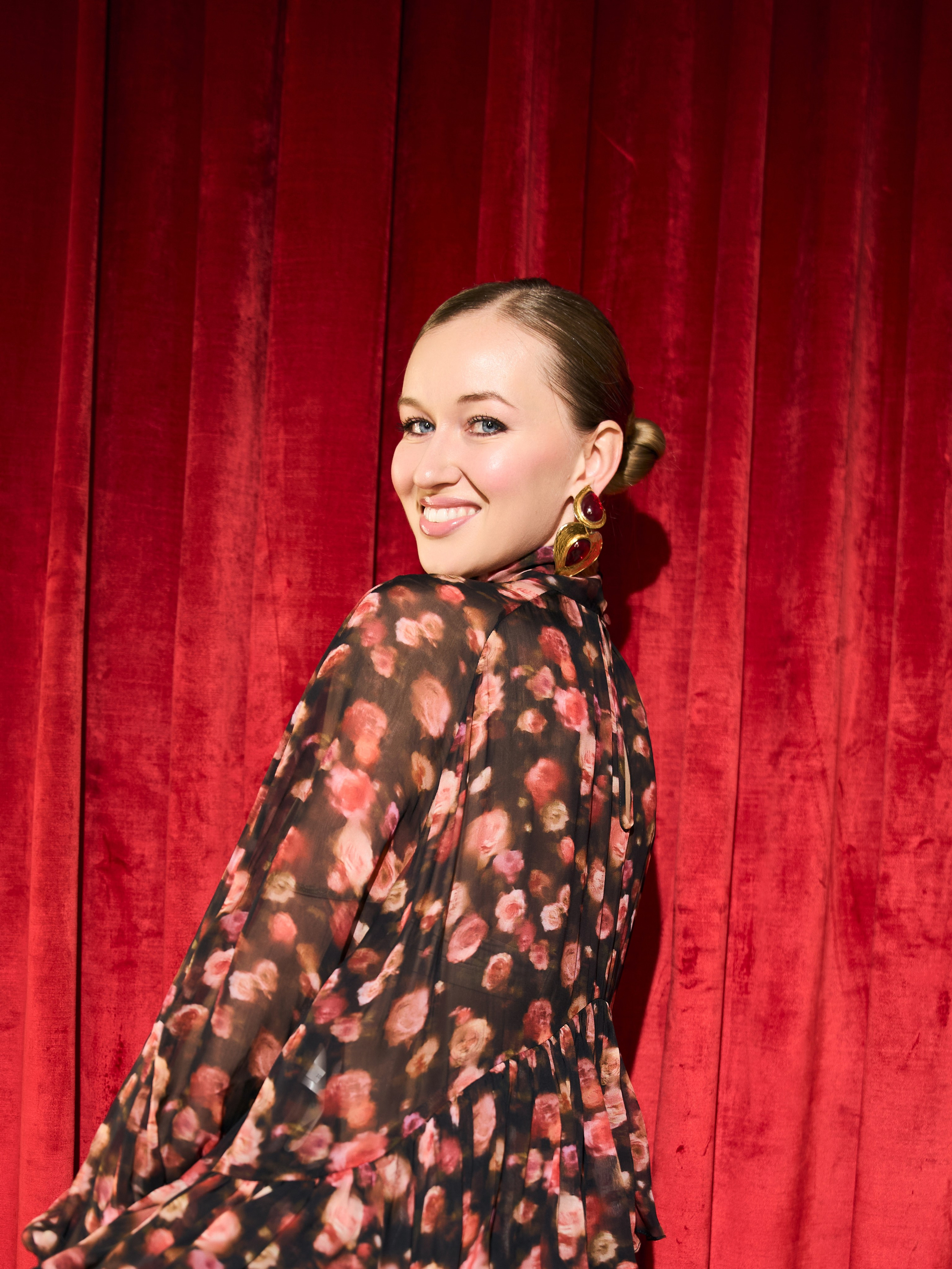 KRYGINA STUDIO X PEOPLETALK. ART фотограф NBIRDIE