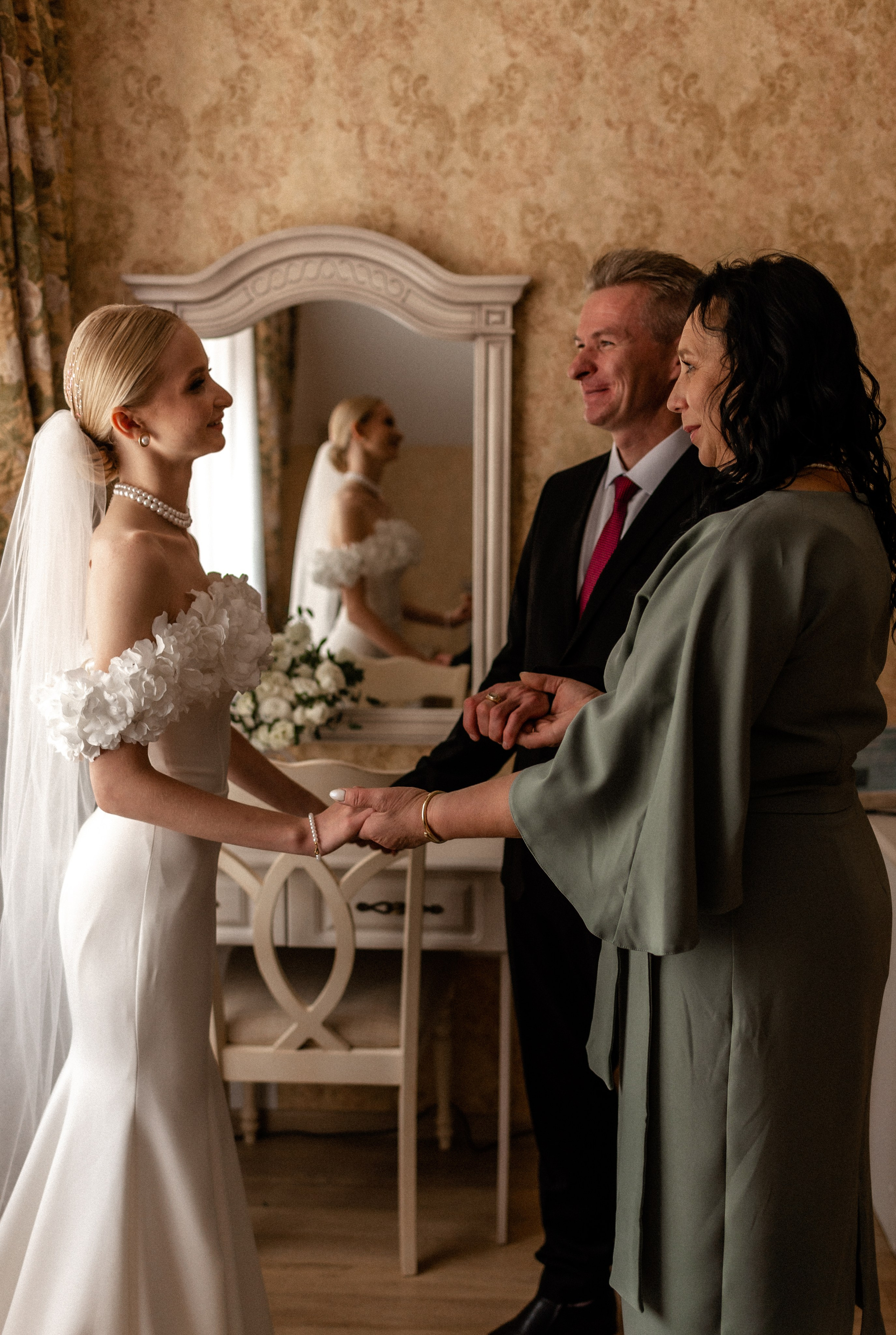 Свадебный день Александры и Дмитрия. Семейный и свадебный фотограф Анастасия Вуколова