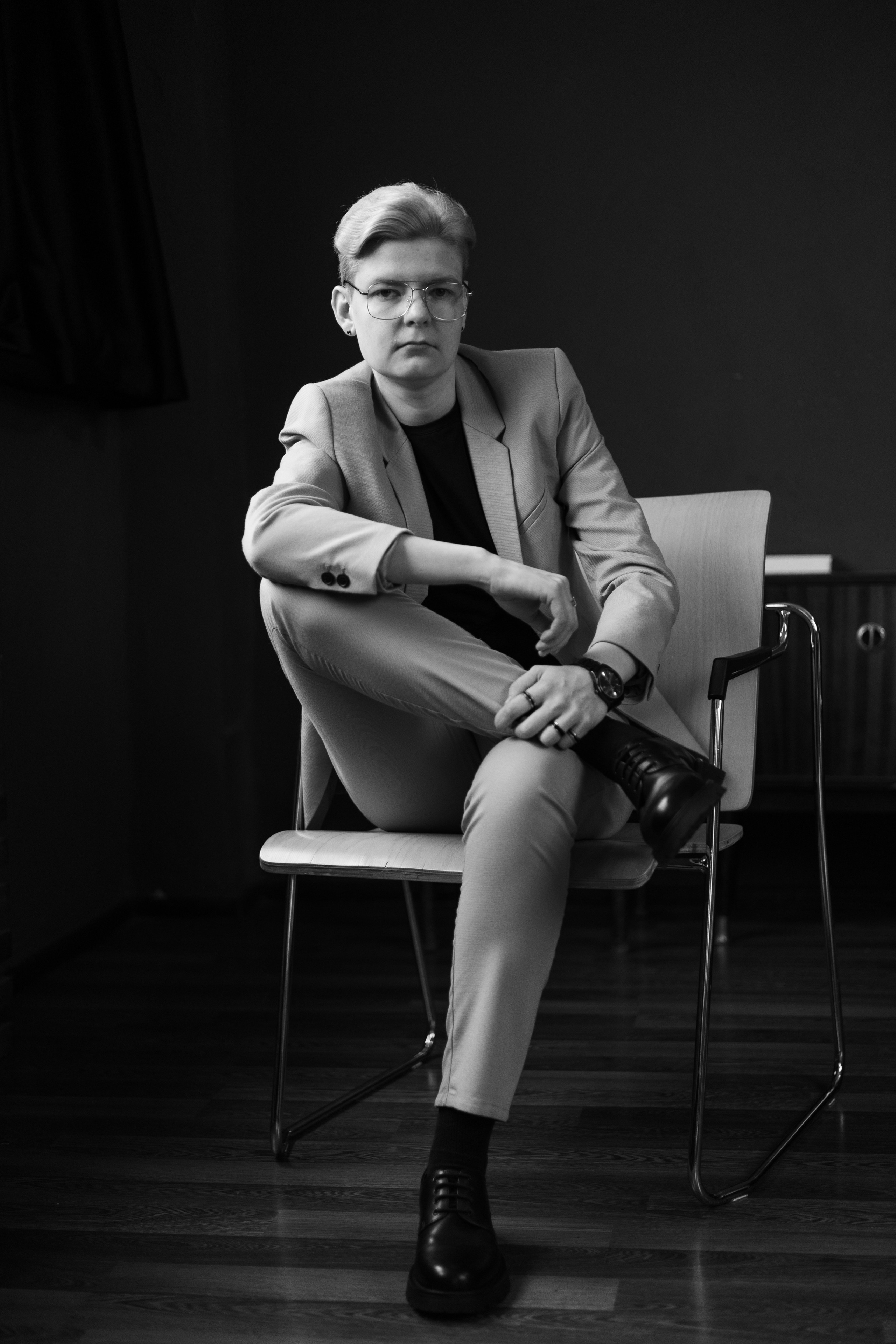 Студийная съемка. Привет, меня зовут Юлия Великая!