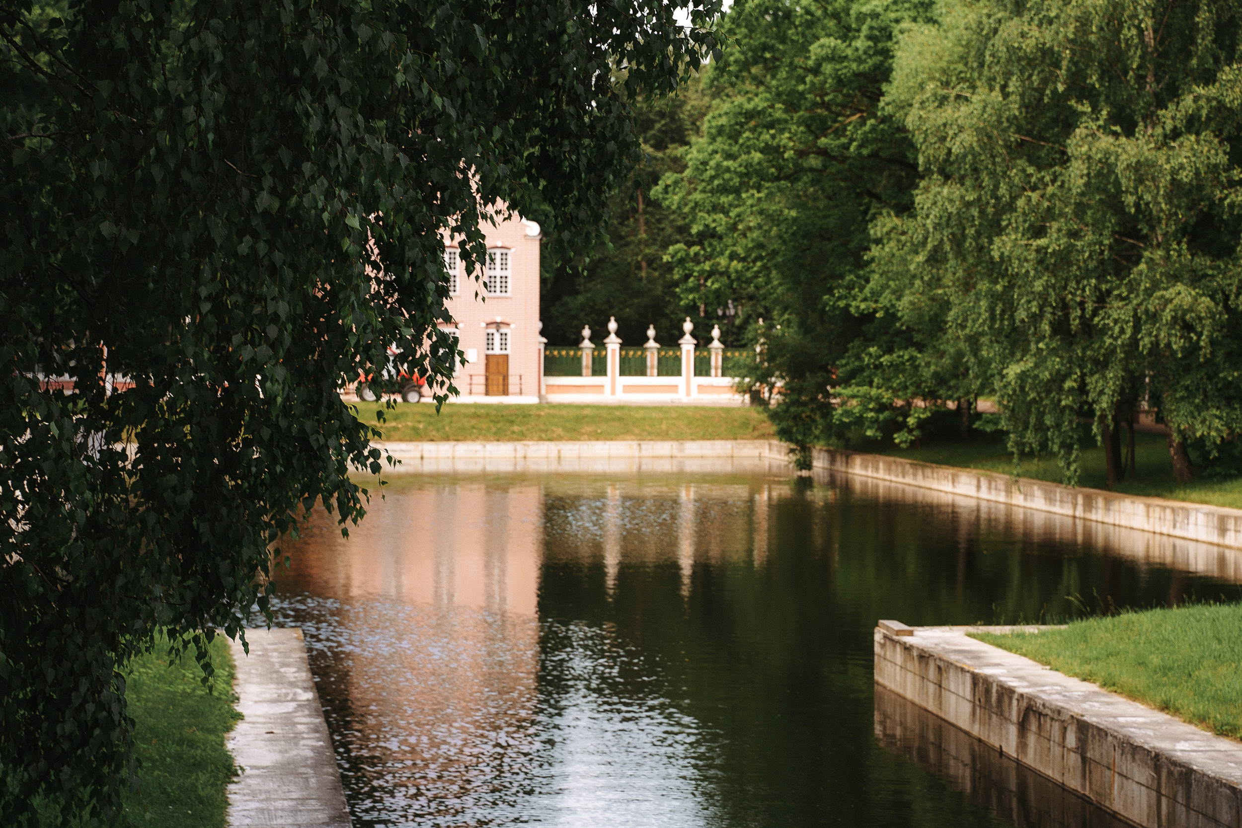 Свадебная фотосессия в усадьбе Кусково (свадьба в усадьбе Кусково)