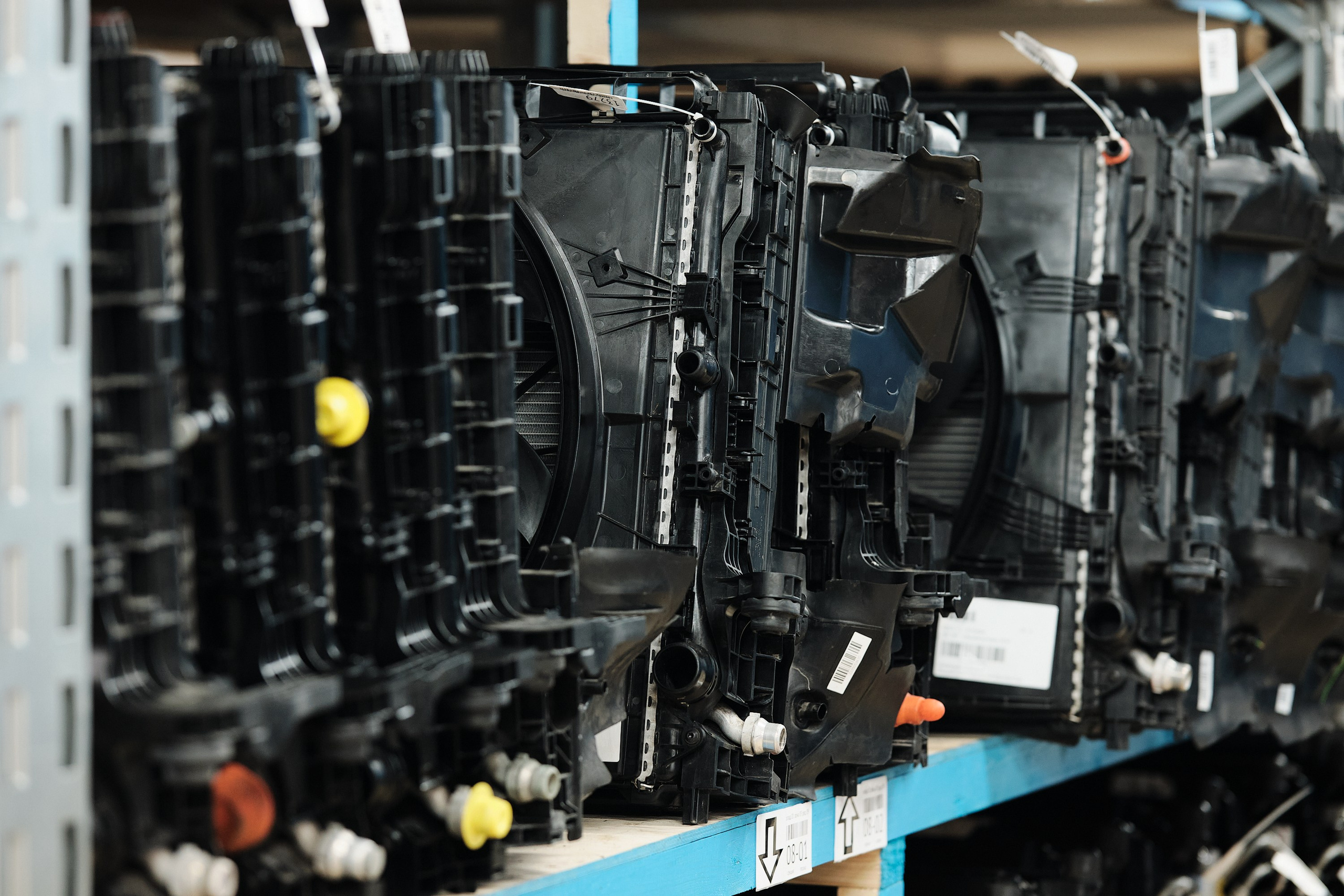 «Радиатор охлаждения двигателя Mercedes-Benz GLS X167 оригинальная запчасть»«Водяной радиатор Mercedes-Benz GLE W167 с креплениями и патрубками»«Комплект охлаждения Mercedes-Benz GLK X204 новый оригинал»«Радиатор охлаждения Mercedes-Benz ML W166 для двигателя 3.0L дизель»«Оригинальный радиатор кондиционера Mercedes-Benz GLS X167 с датчиками»«Пакет охлаждения Mercedes-Benz GLE Coupe C292 с вентиляторами и трубками»«Радиатор охлаждения двигателя Mercedes-Benz GLC X253 с усиленными патрубками»«Водяной радиатор Mercedes-Benz ML W166 бензиновый двигатель 3.5L»«Радиатор охлаждения Mercedes-Maybach GLS X167 с дополнительным теплообменником»«Комплект радиаторов Mercedes-Benz GLE W167 с расширительным бачком»