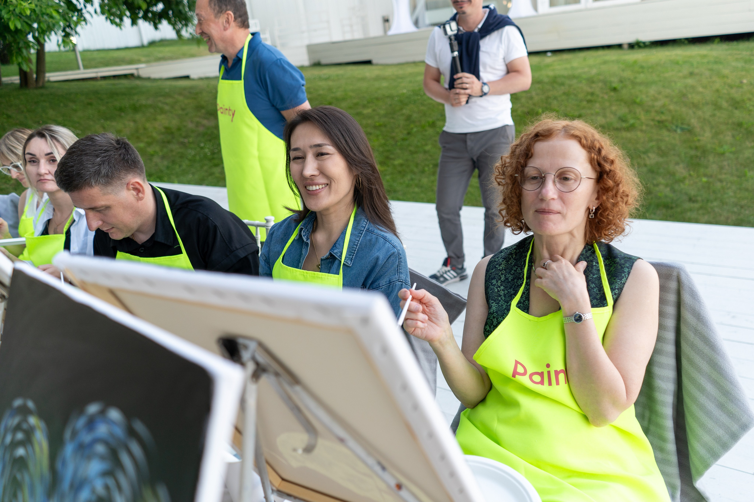 Репортажная съёмка мастер-класса по рисованию. Фотограф Елизавета Потешкина