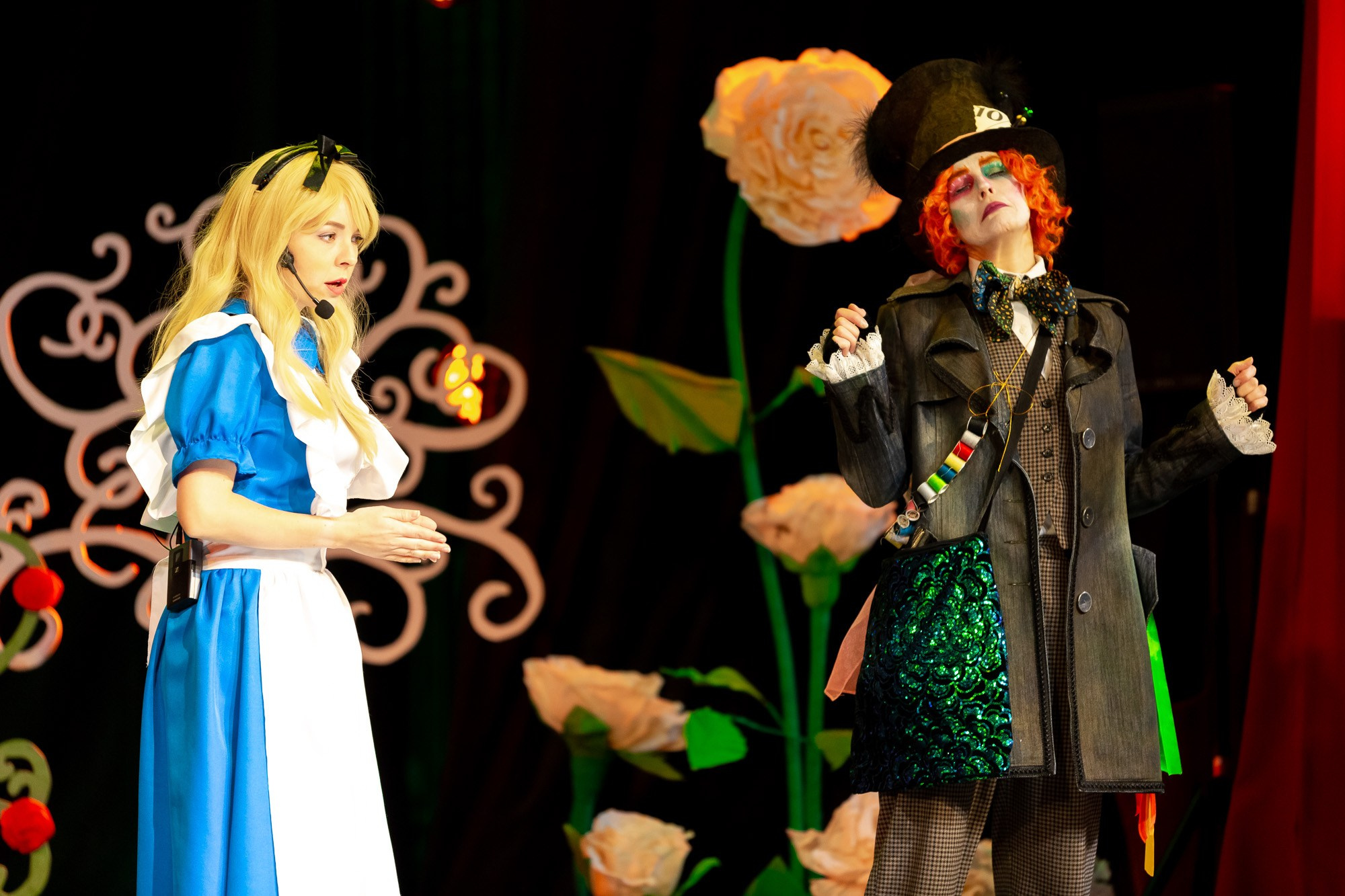 Спектакль в Доме культуры. Андрей Кровлин — фотограф в Славянке