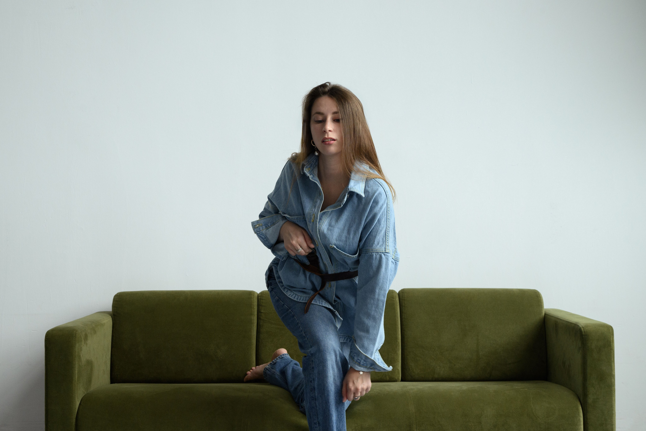 Аня индивидуальная студийная фотосессия. Профессиональный фотограф в Твери Иванова Юлия