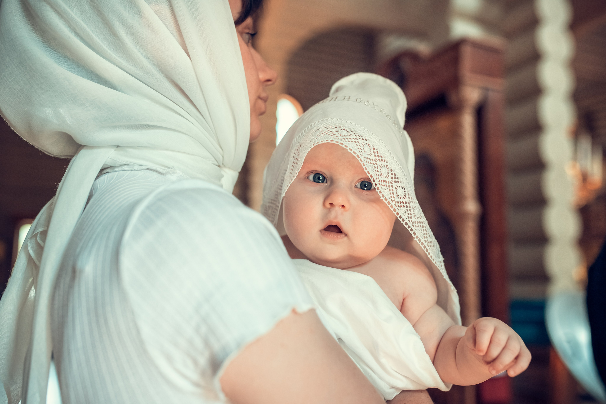 Крещение Виктории в храме во имя иконы Божией Матери Прибавление ума. Екатерина Крапивина фотограф церковных Таинств в Нижний Новгороде