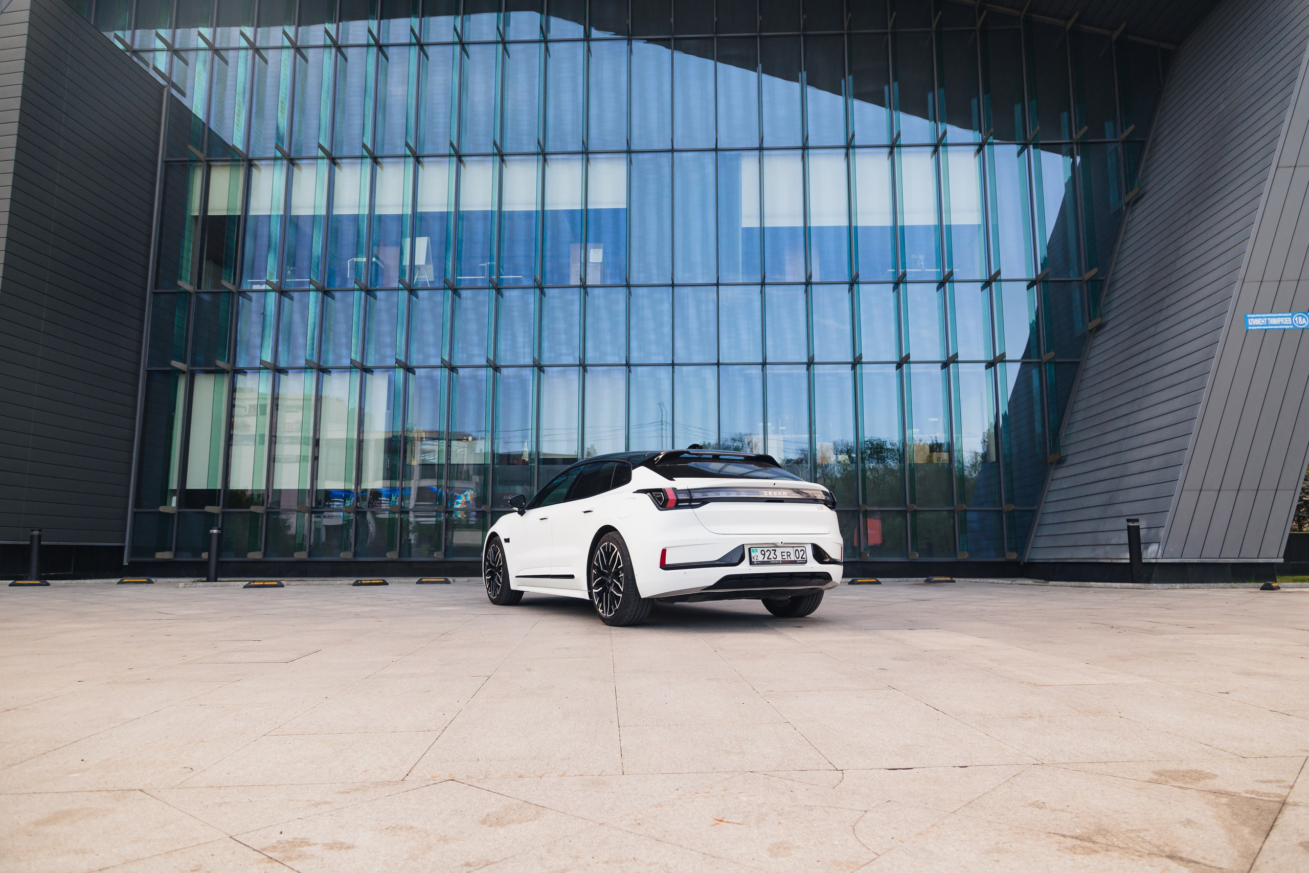 Автомобильная фотосъёмка. Рекламный и портретный фотограф в Алматы — Серекпаев Танирхан