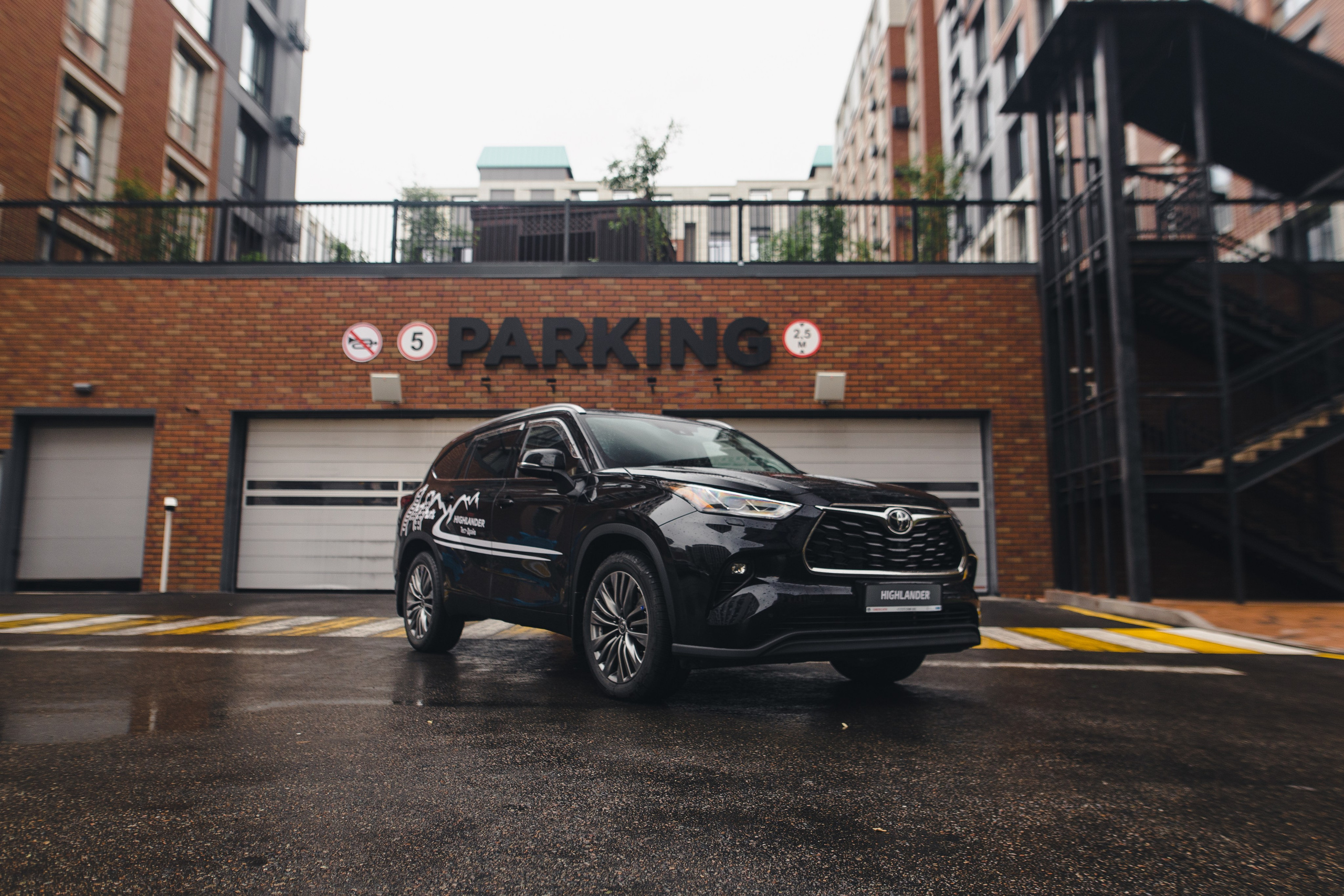 Автомобильная фотосъёмка. Рекламный и портретный фотограф в Алматы — Серекпаев Танирхан